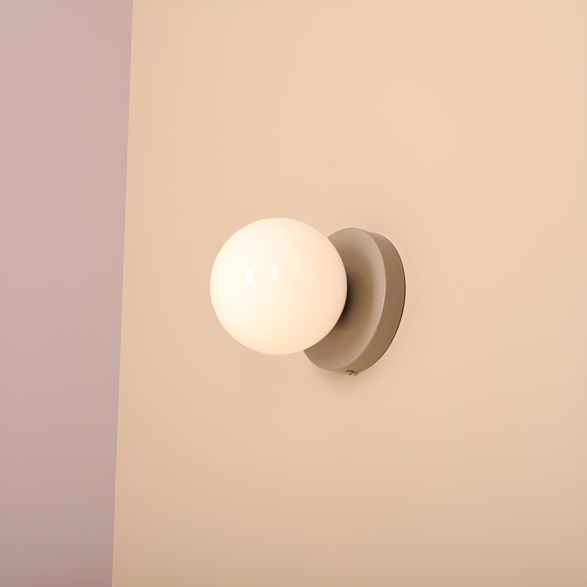 Ball Duo beige wall lamp