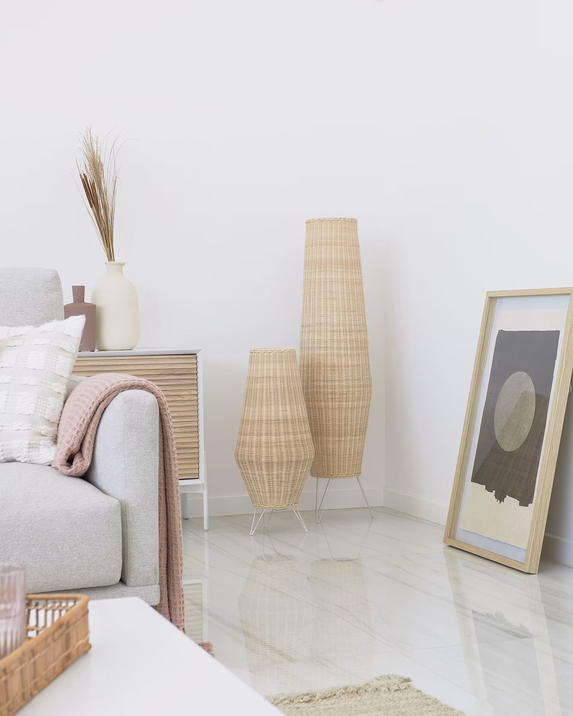 KAMARIA Rattan Floor Lamp