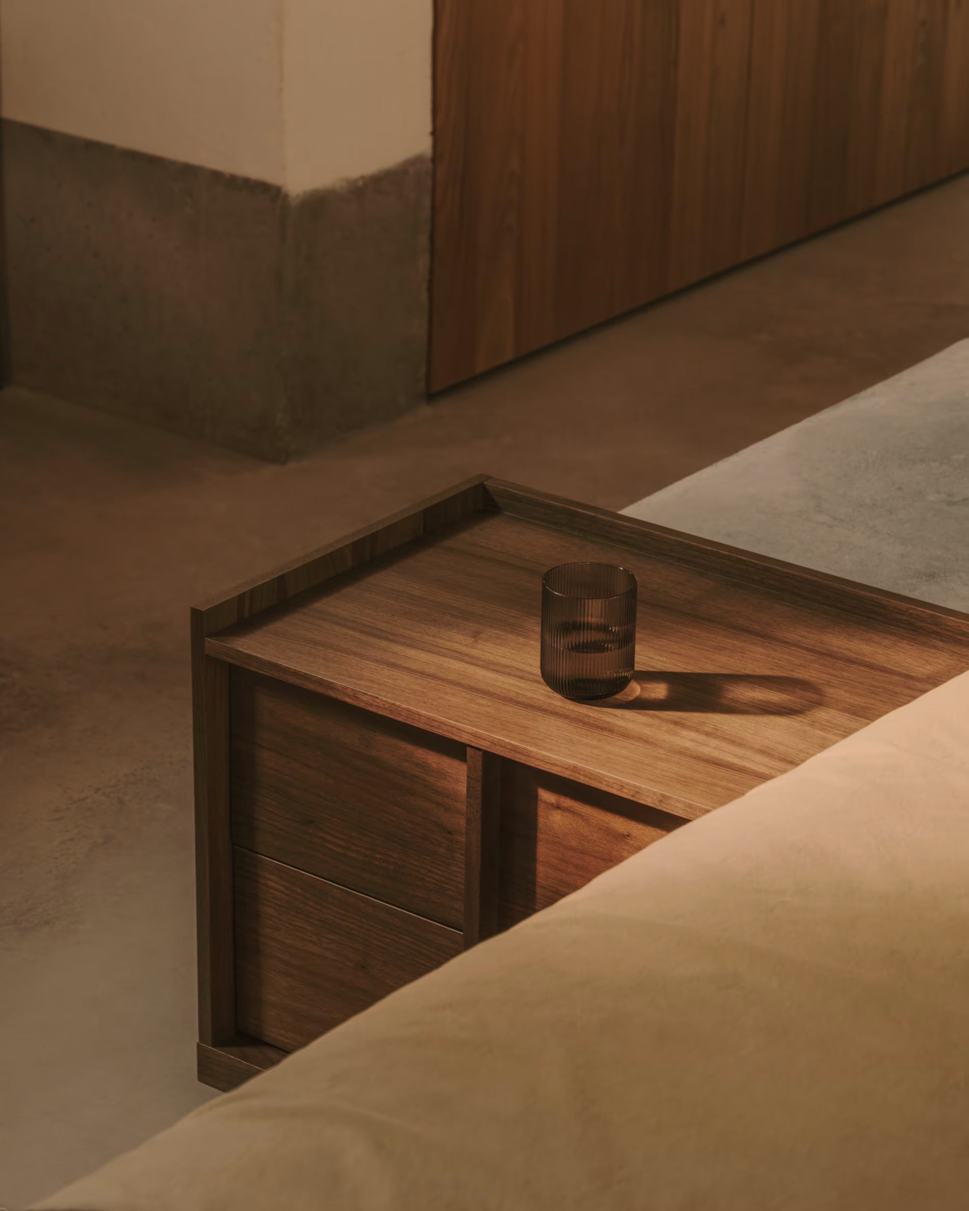 ONIX Walnut Veneer Nightstand