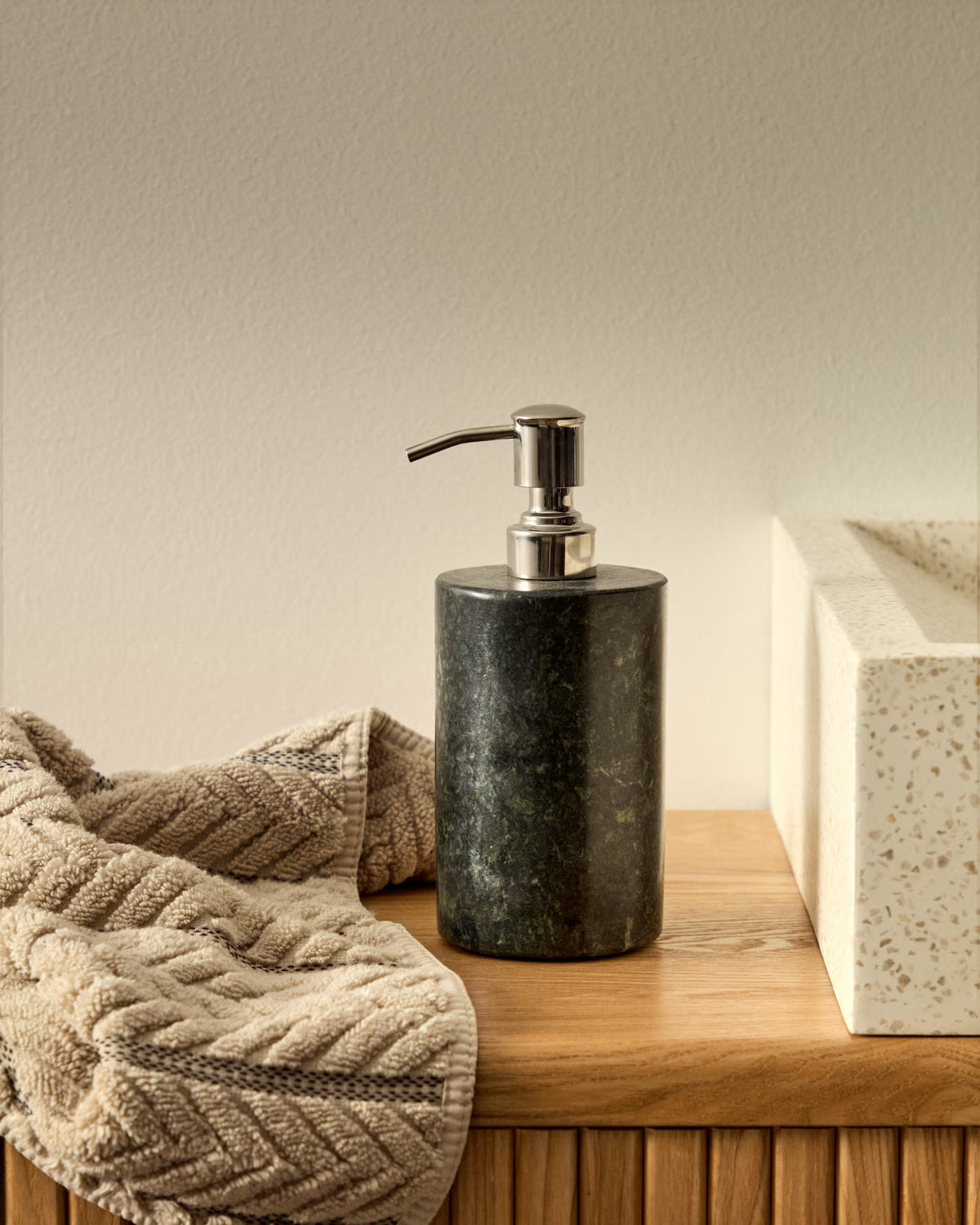 Elenei soap dispenser green marble