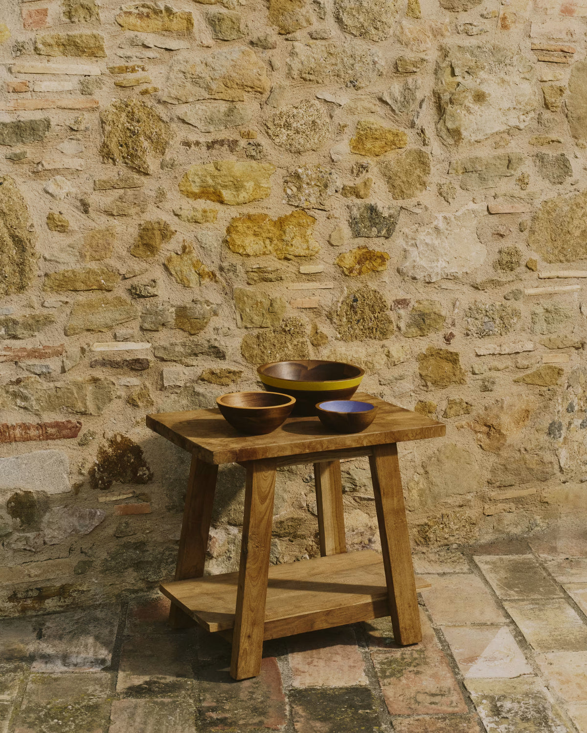 Safara stool solid wood