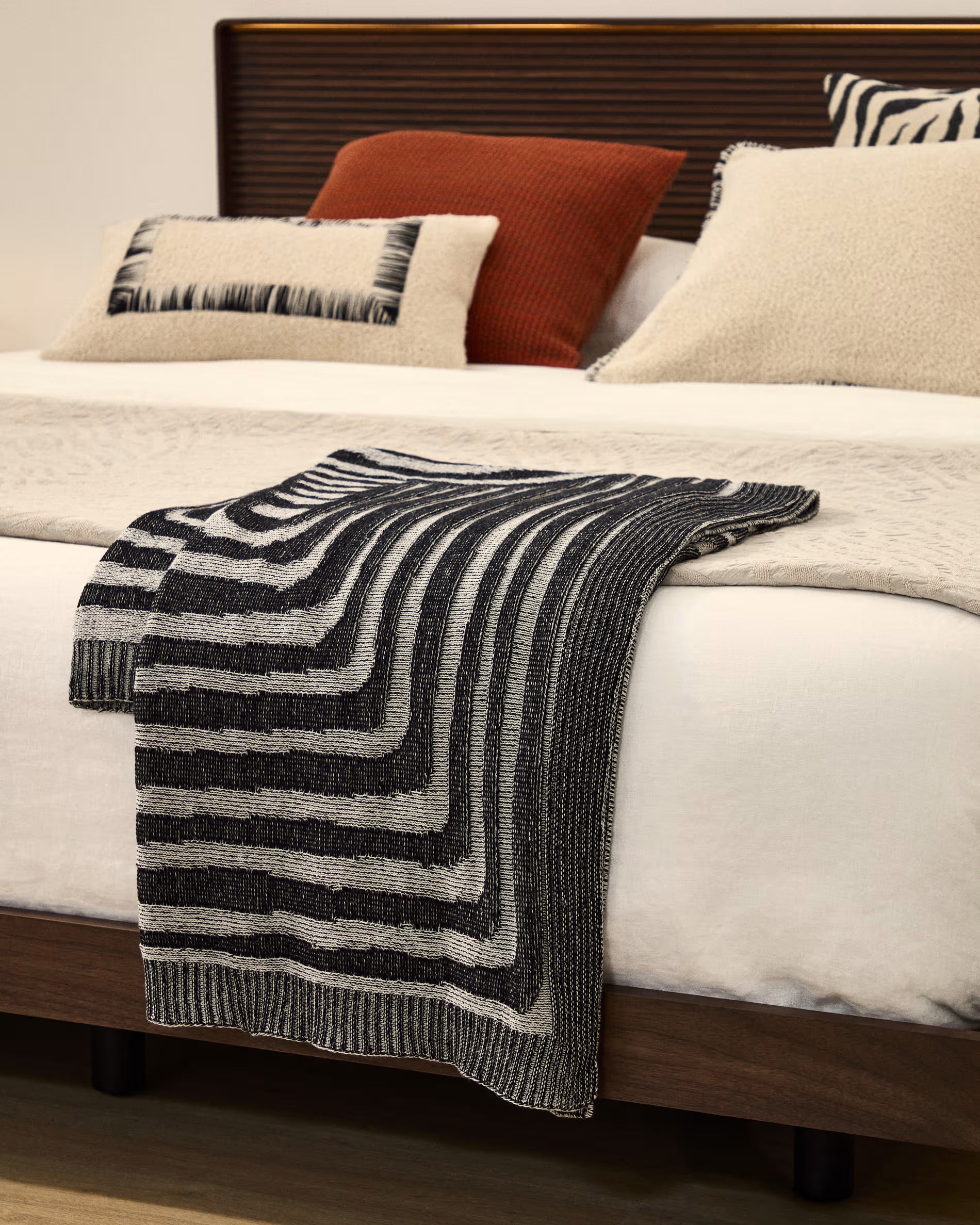 Pled ORELI schwarz mit Weiß