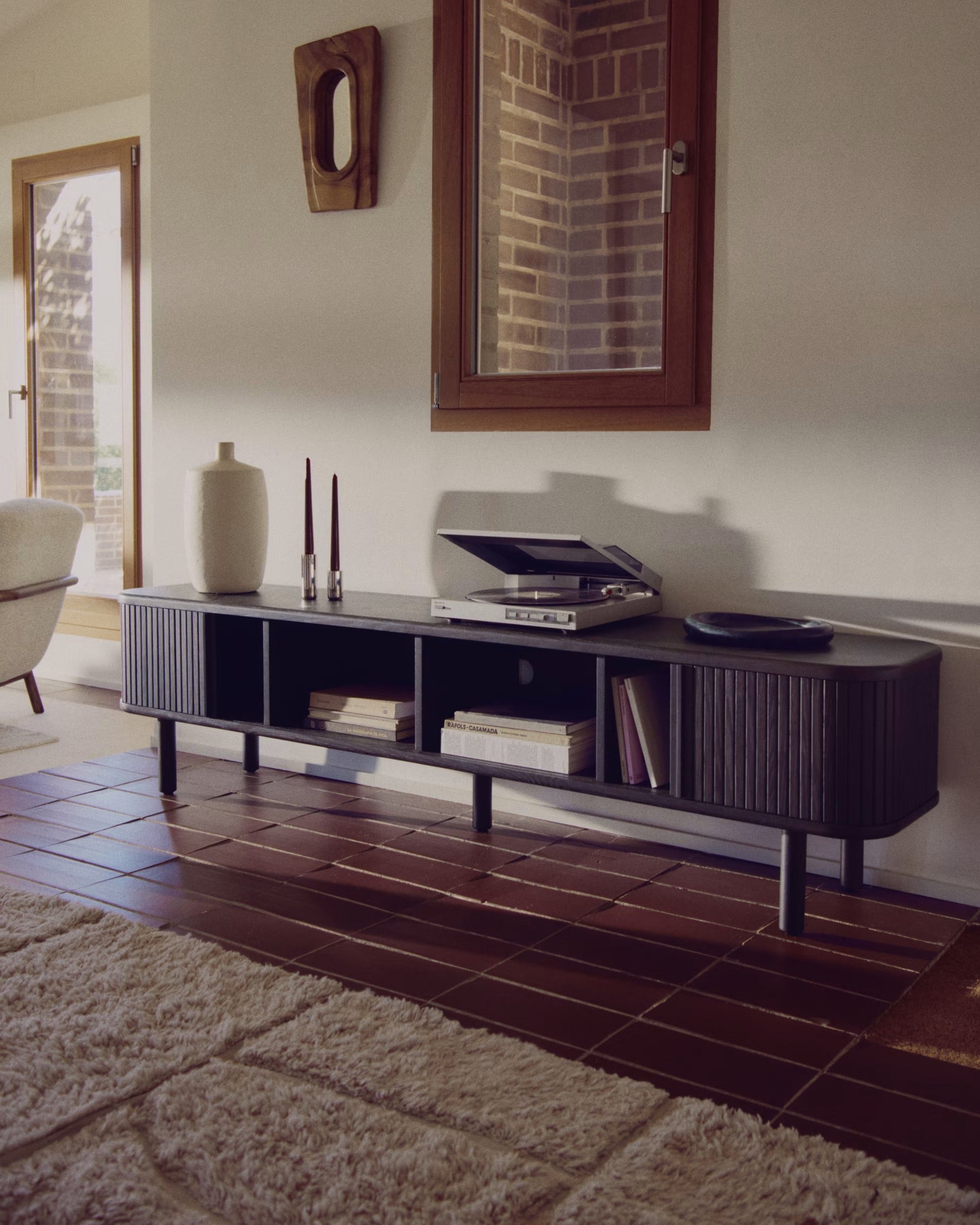 RTV-Sideboard MAILEN dunkle Esche-Furnier