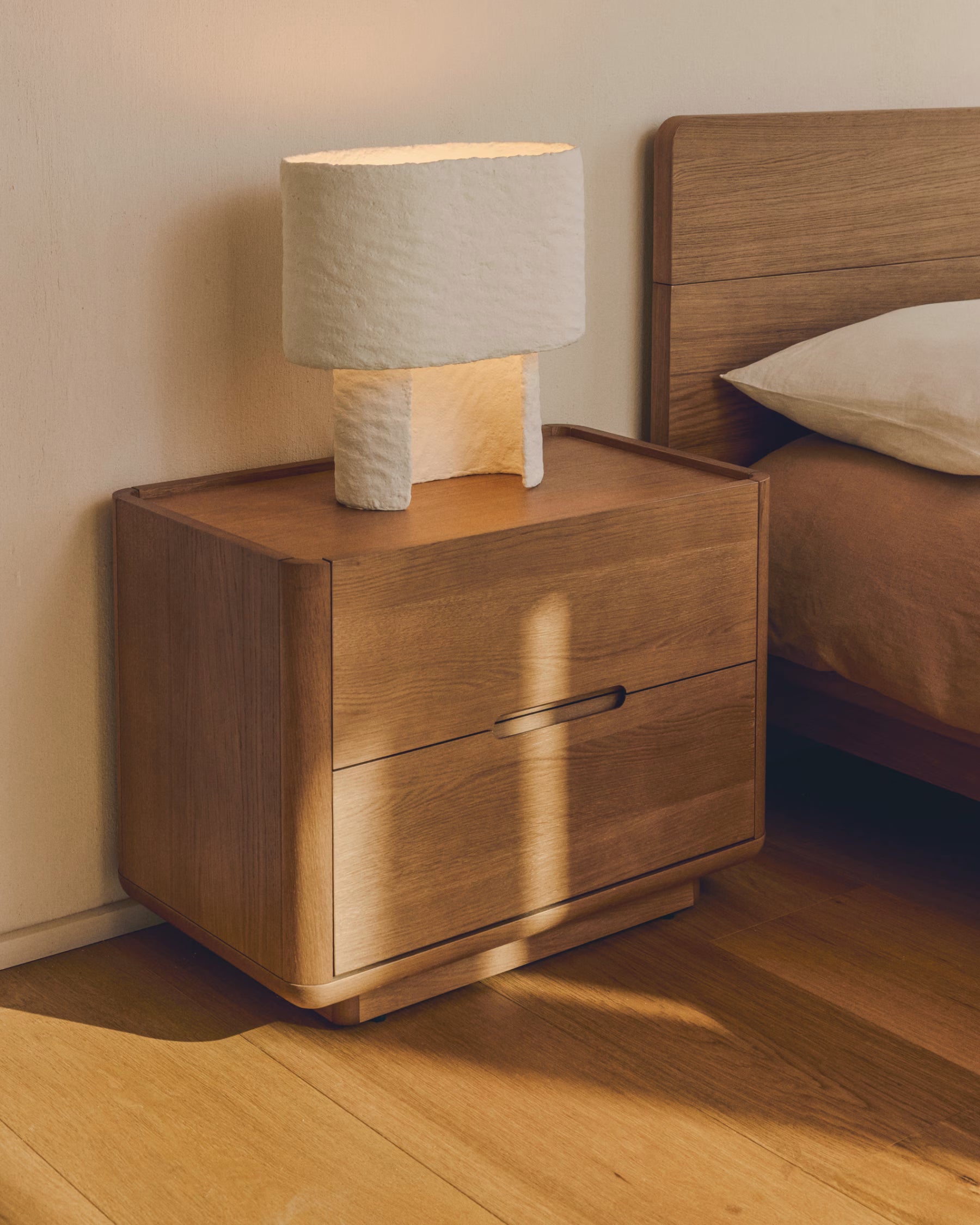 ARELIDA Oak Veneer Nightstand
