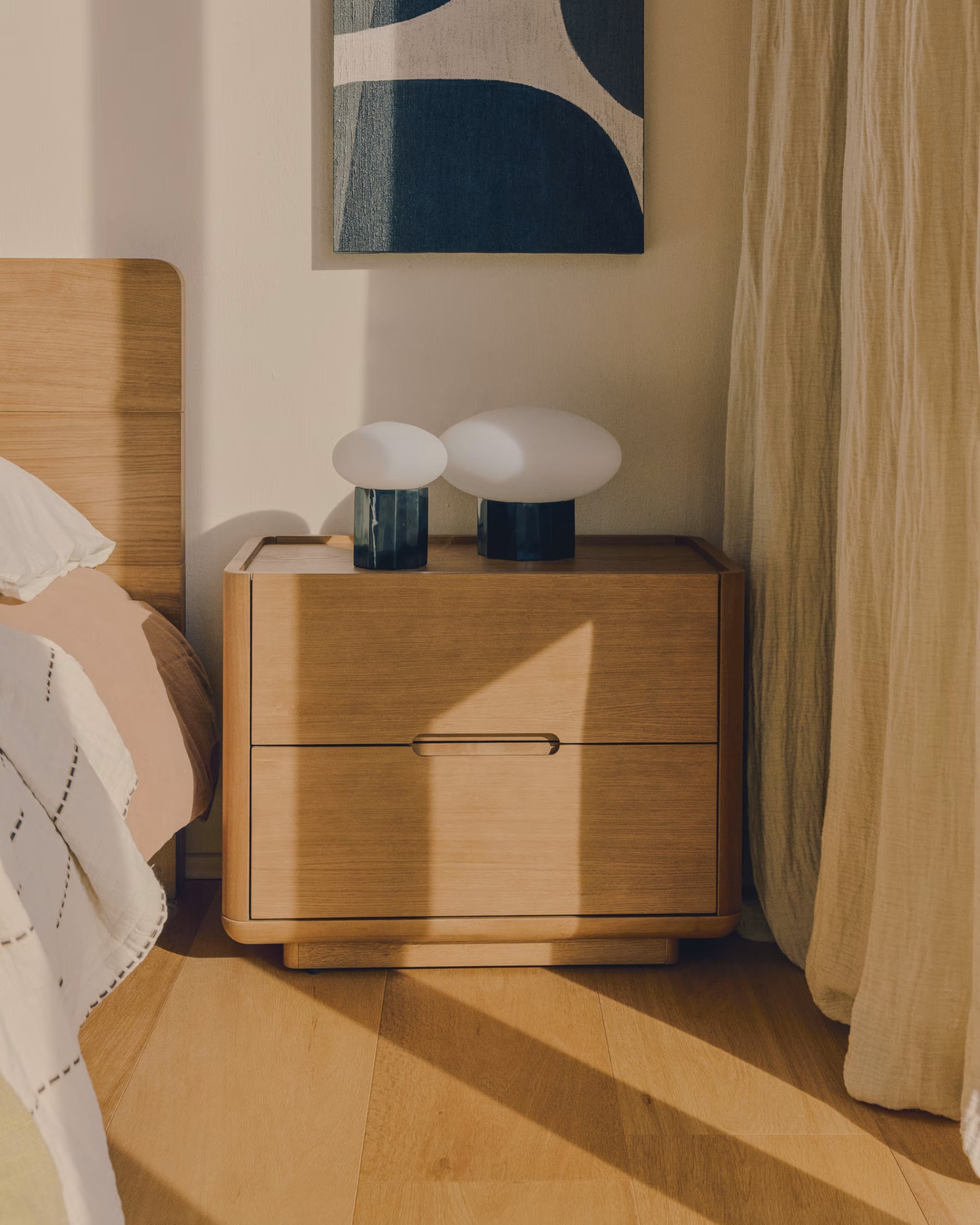 ARELIDA Oak Veneer Nightstand