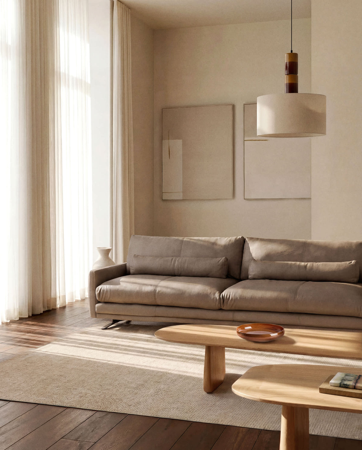 Sofa 4-osobowa VELIRO brązowa skóra z czarnymi metalowymi nogami – ujęcie 2