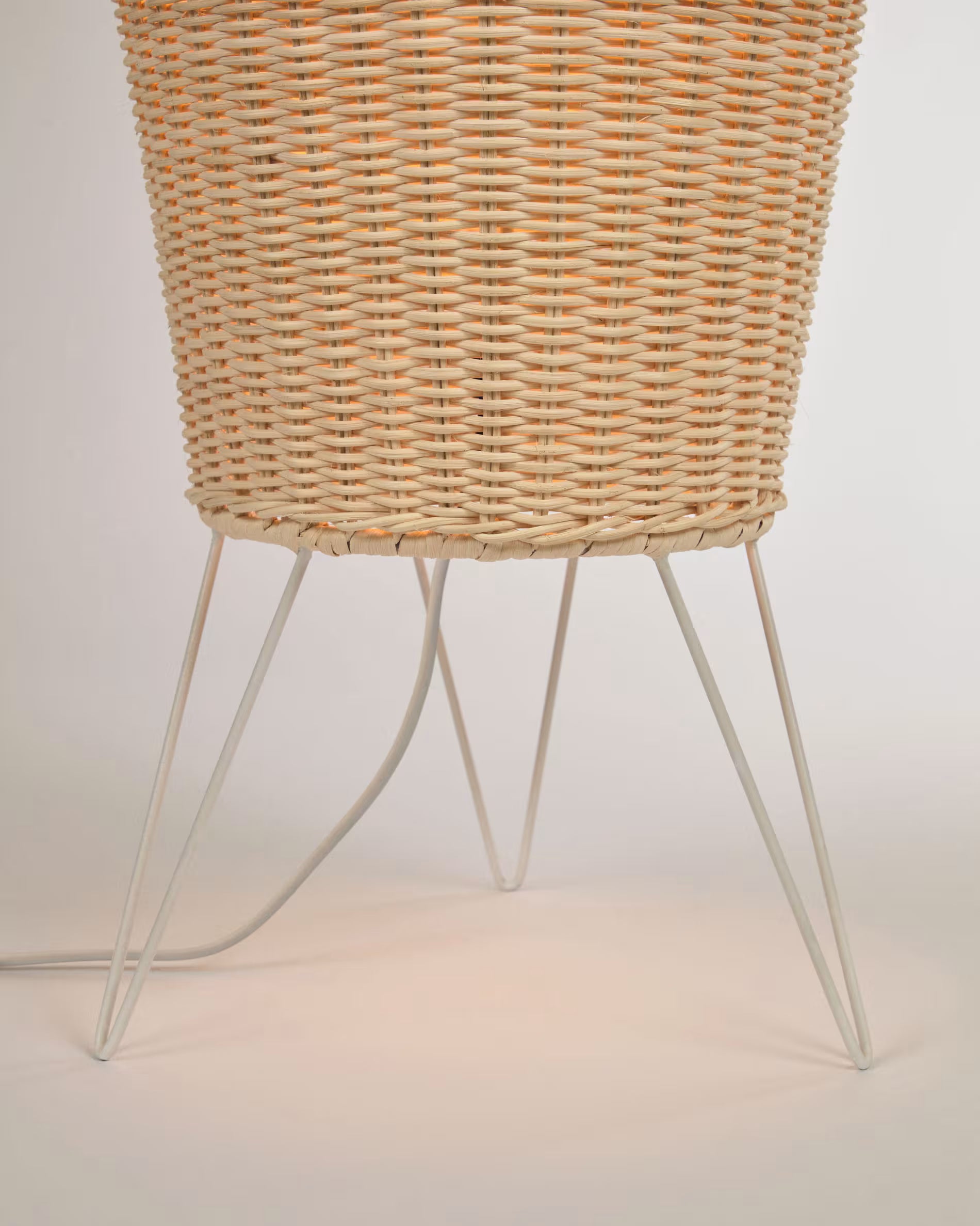 KAMARIA Rattan Floor Lamp