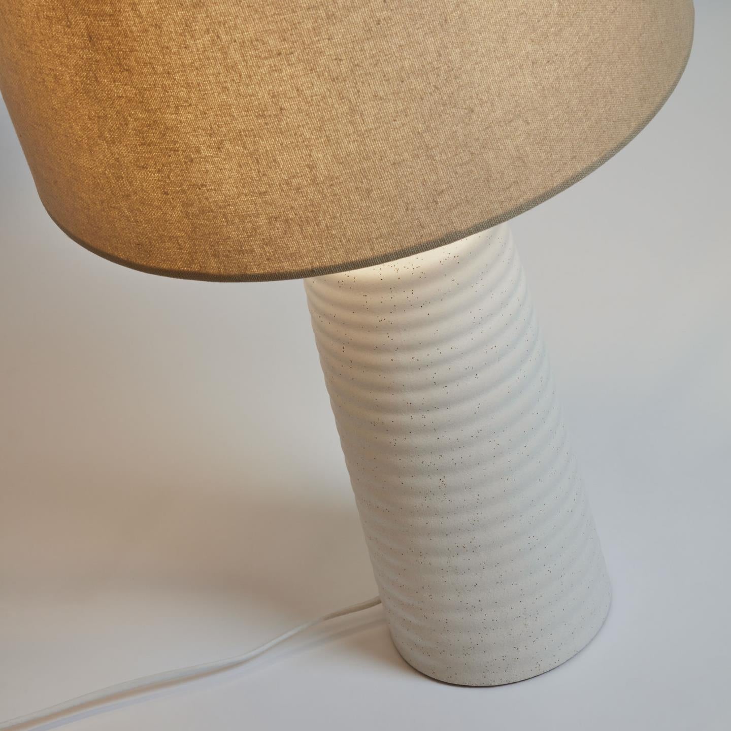 Lampa stołowa MIJAL biały La Forma Eye on Design