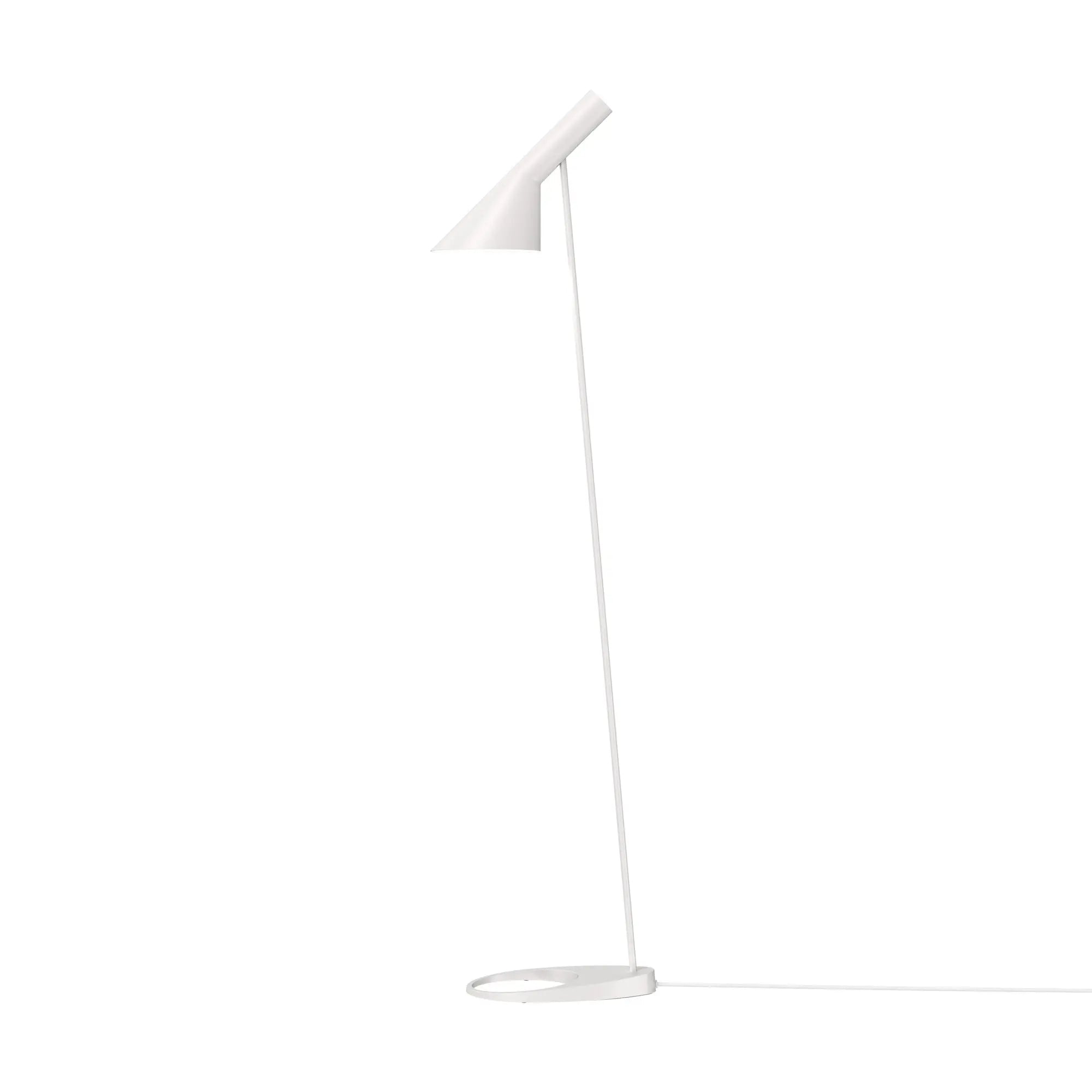 Lampa podłogowa AJ biały – styl skandynawski