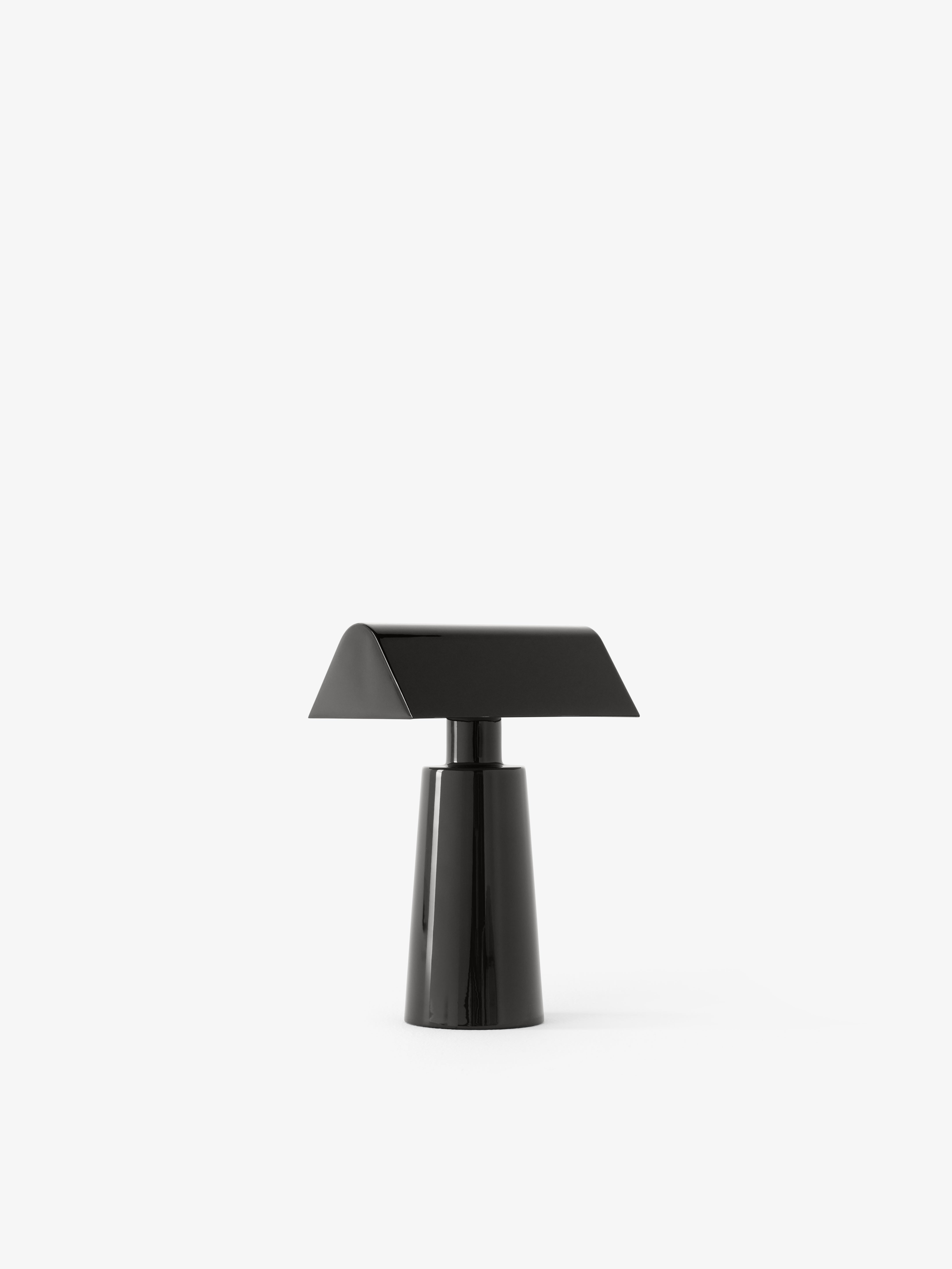 Portable lamp CARET MF1 in anthracite.