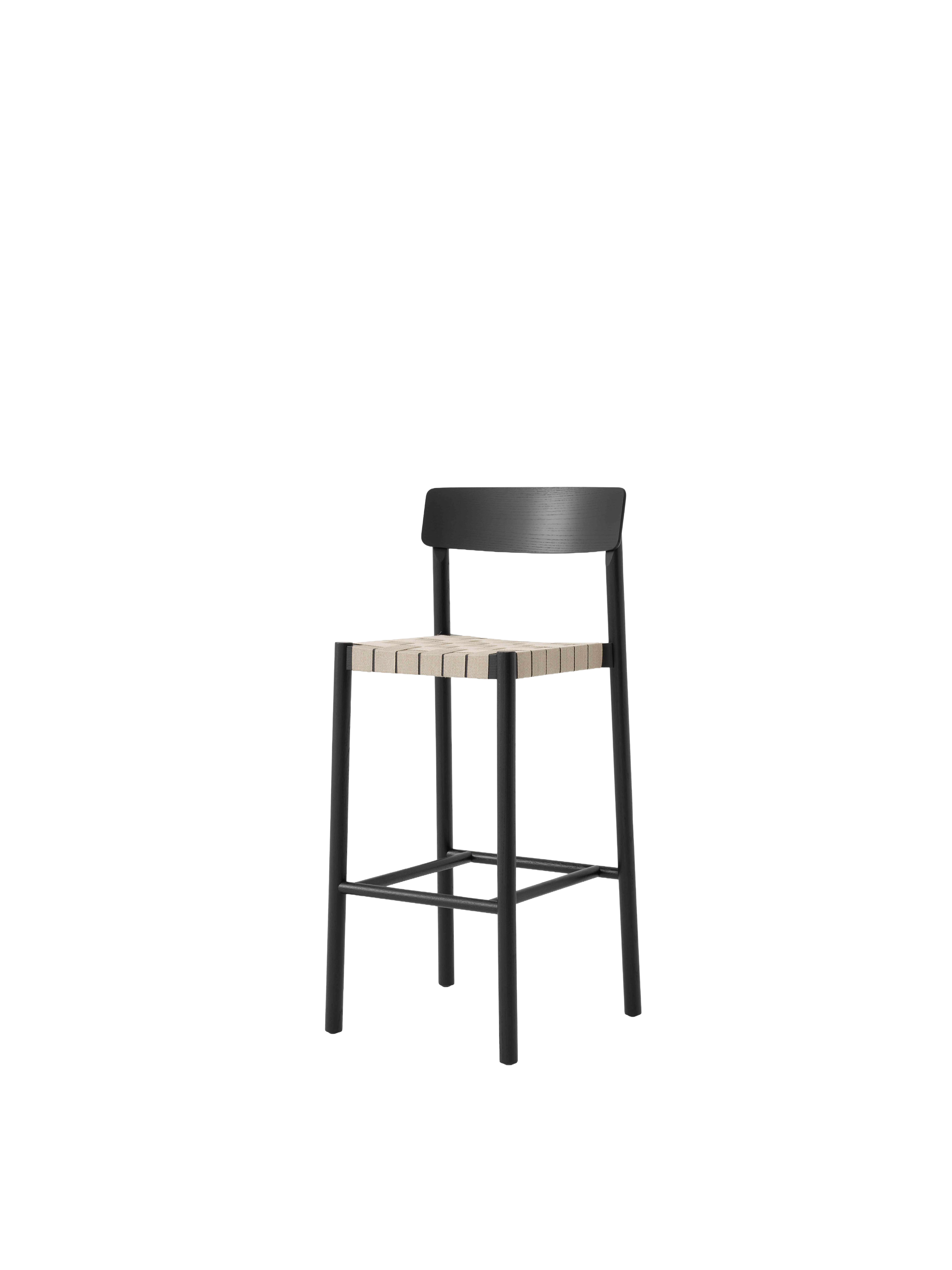 BETTY Stool with beige woven seat and black lacquered ash