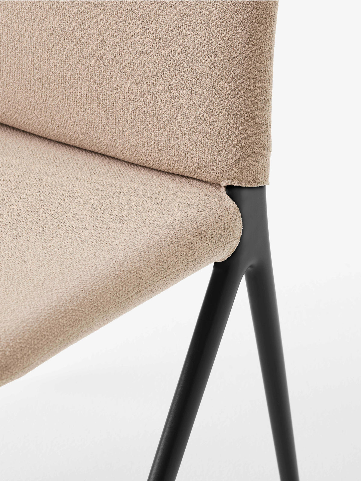 KAPE IF7 Upholstered Chair with Black Base