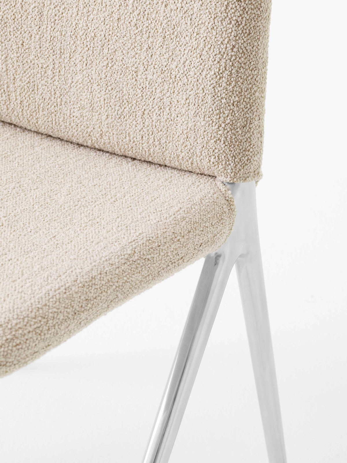 KAPE IF7 Upholstered Chair with Aluminum Base