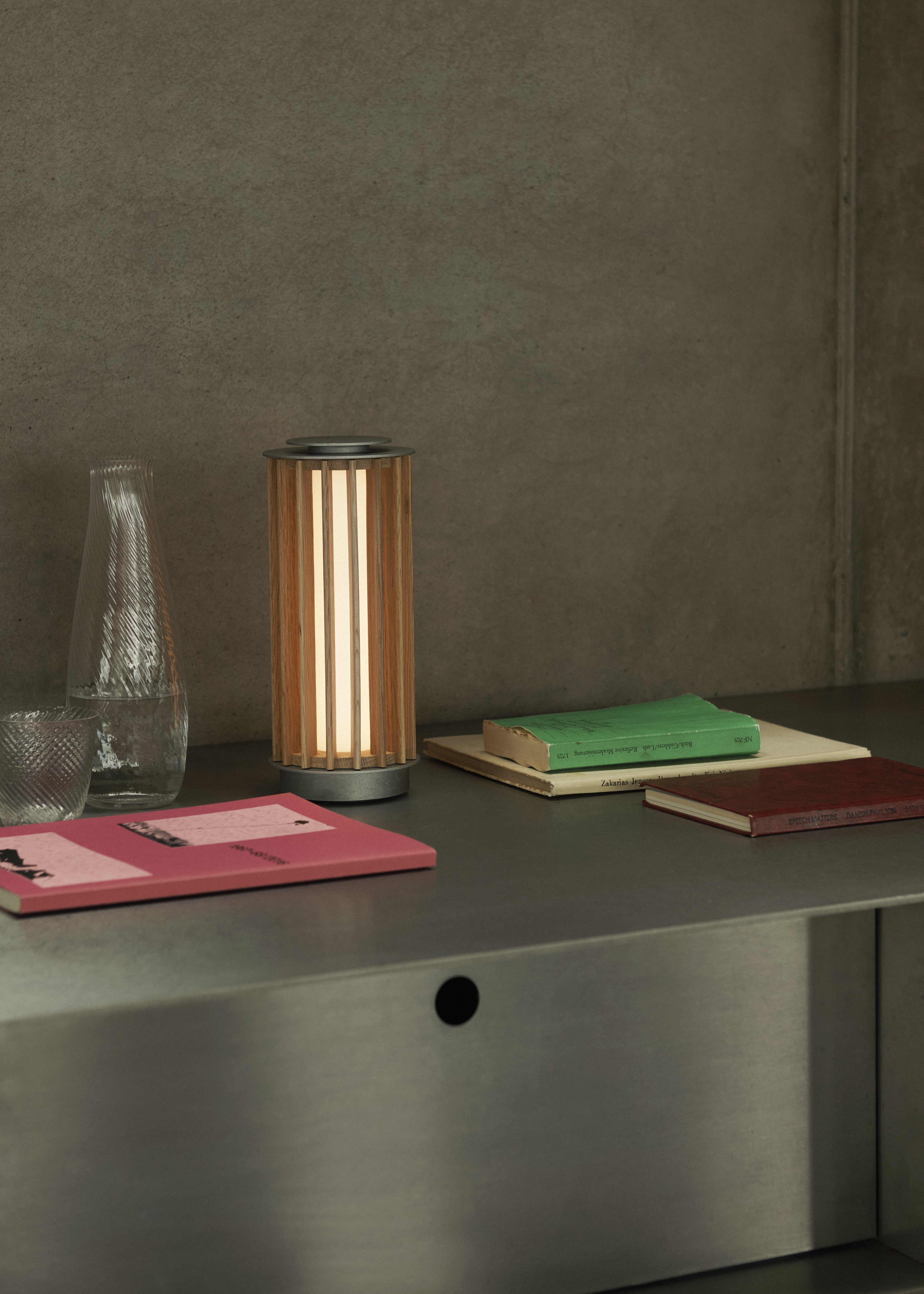 Portable lamp NUMBRA TY3 aluminum with oak wood