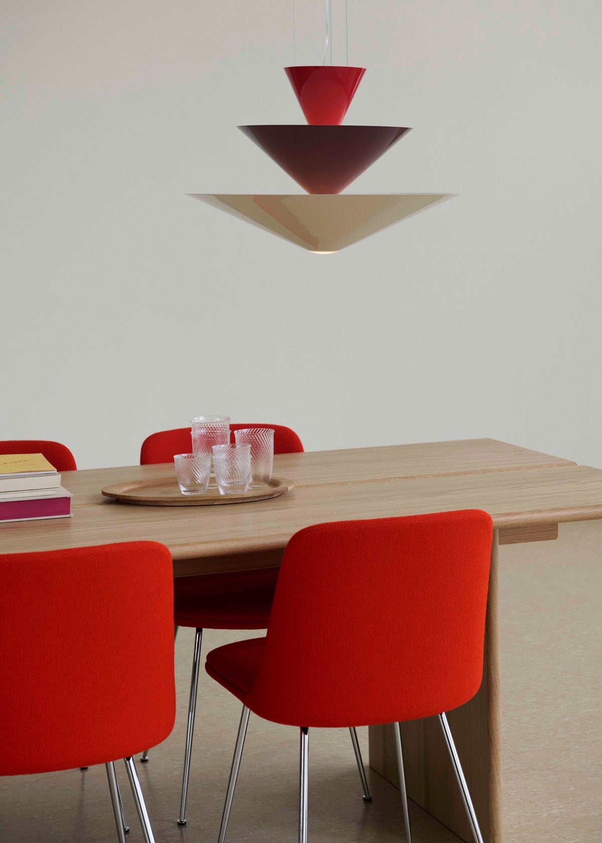RELY HW9 upholstered chair with a chrome base