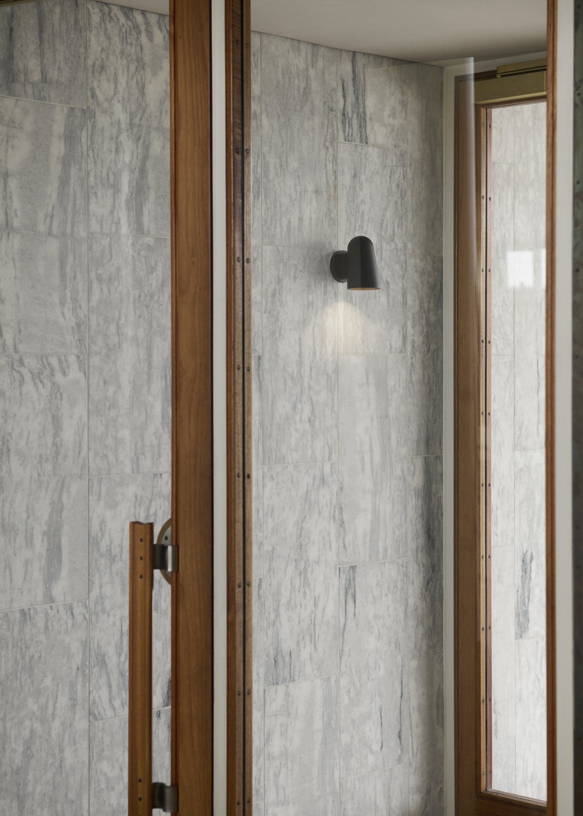 Outdoor wall lamp SOLID brass