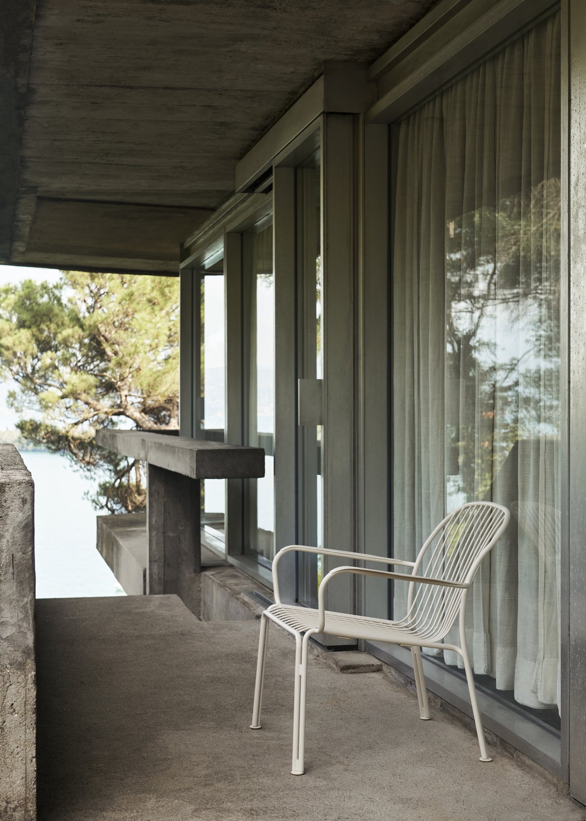 THORVALD SC101 Black Outdoor Armchair
