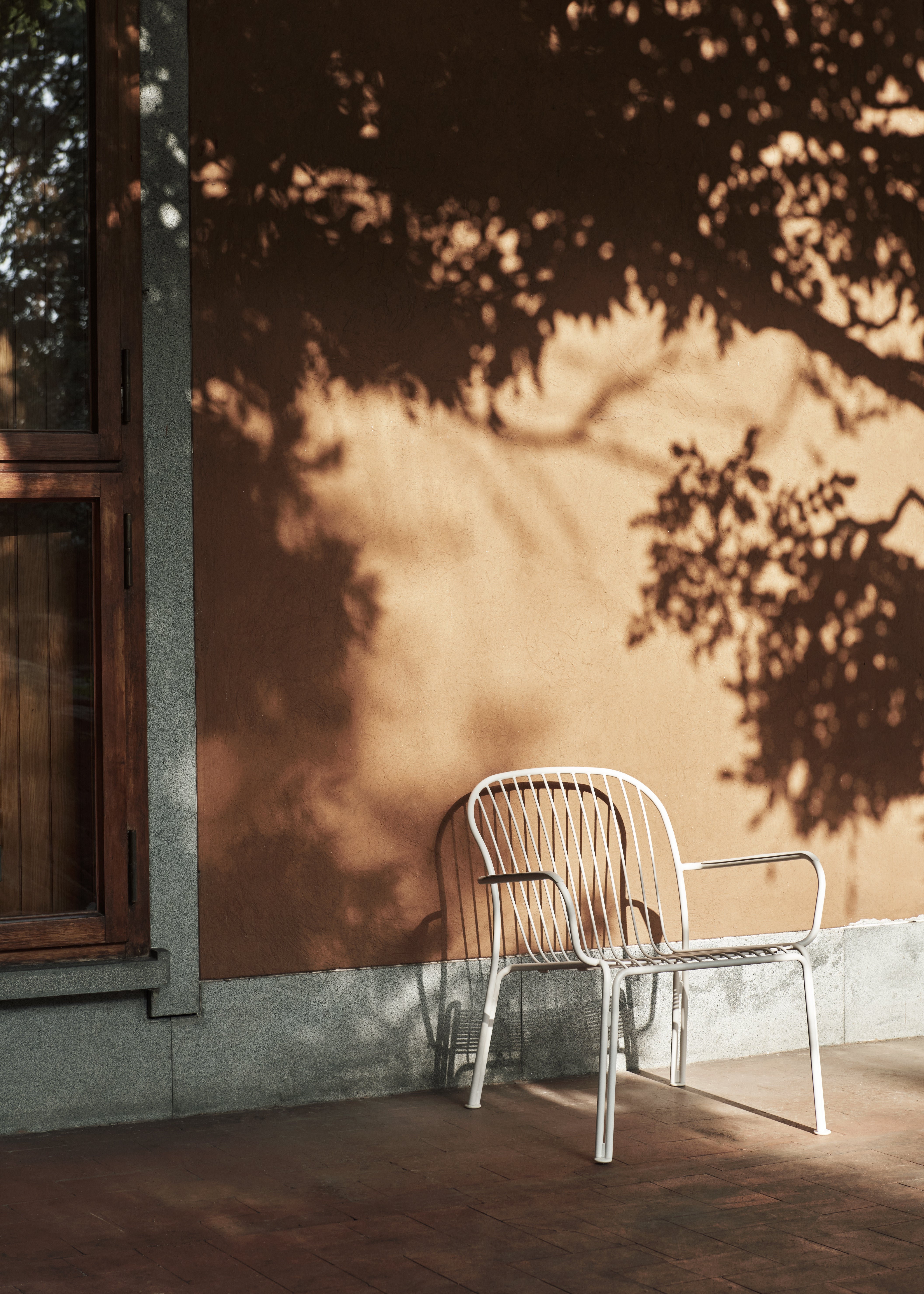 THORVALD SC101 Black Outdoor Armchair
