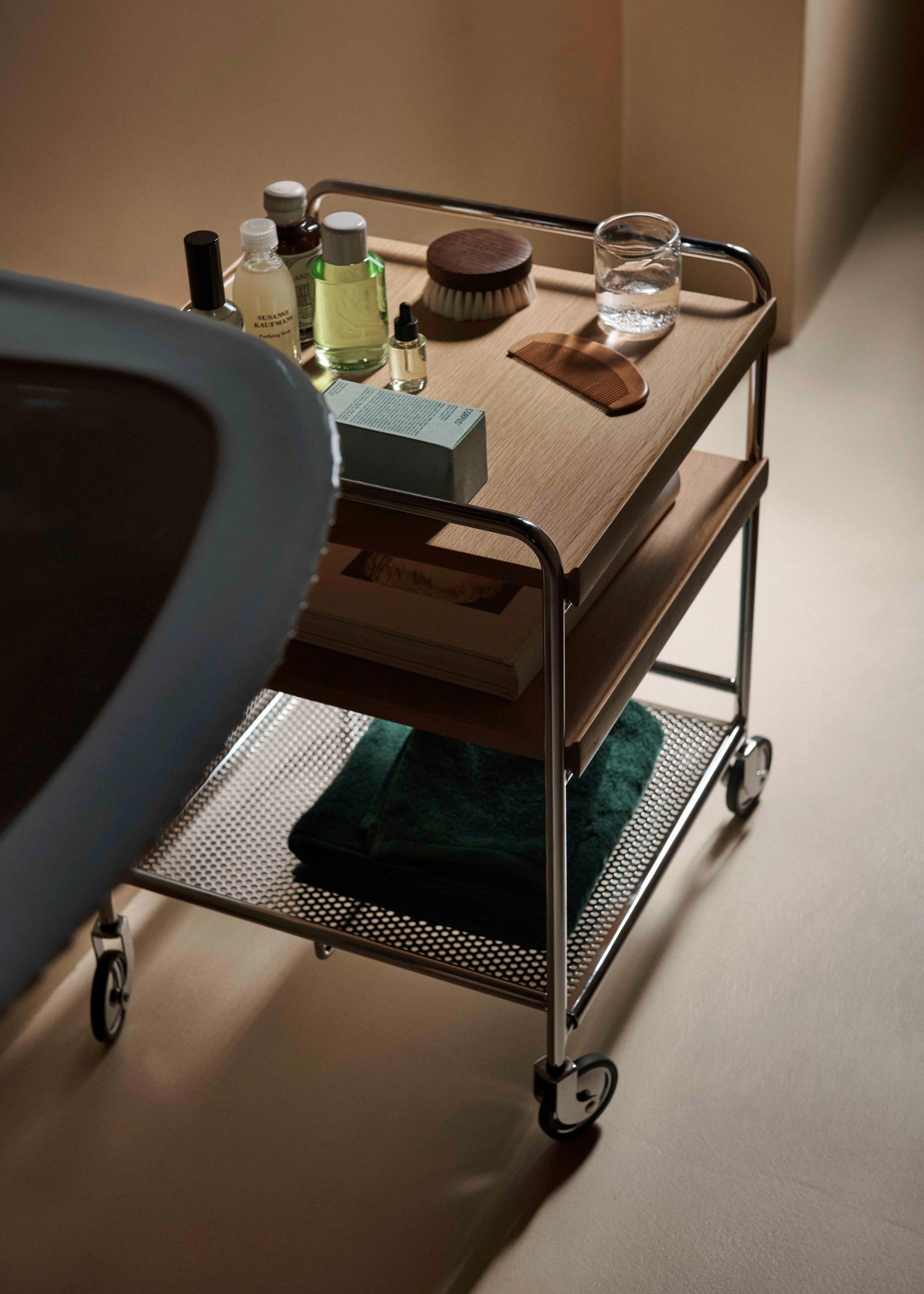 ALIMA NDS2 cart in chrome with oak wood