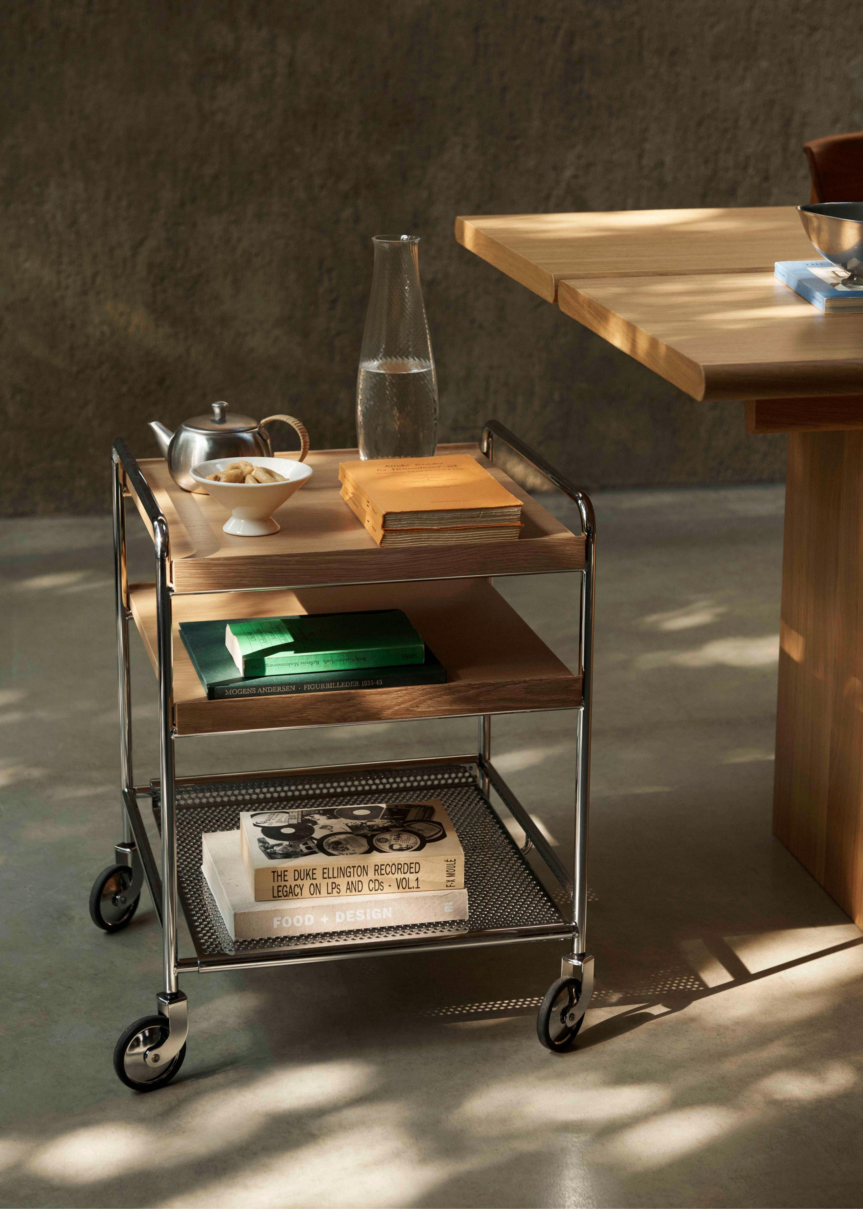 ALIMA NDS2 cart in chrome with oak wood