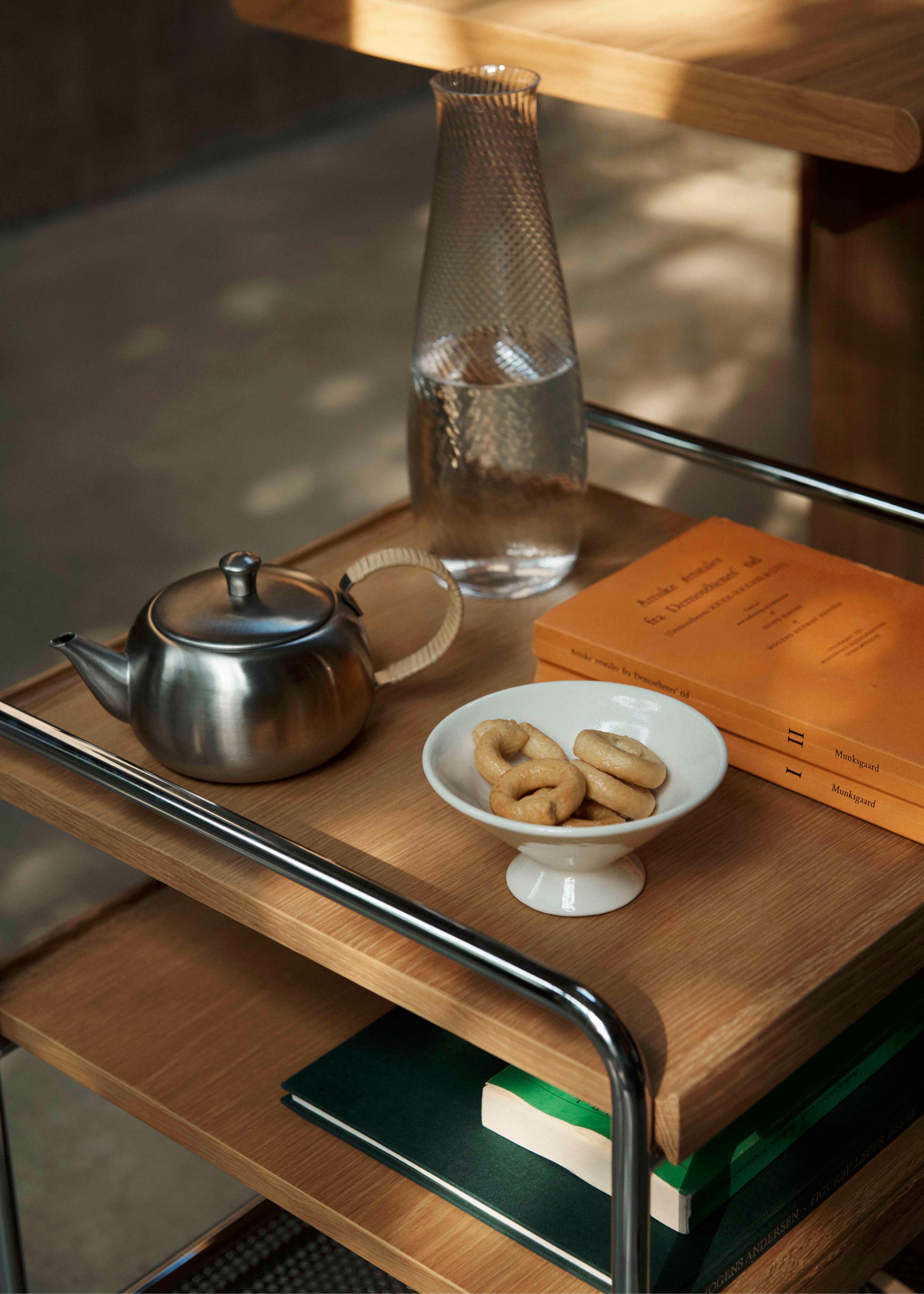 ALIMA NDS2 cart in chrome with oak wood