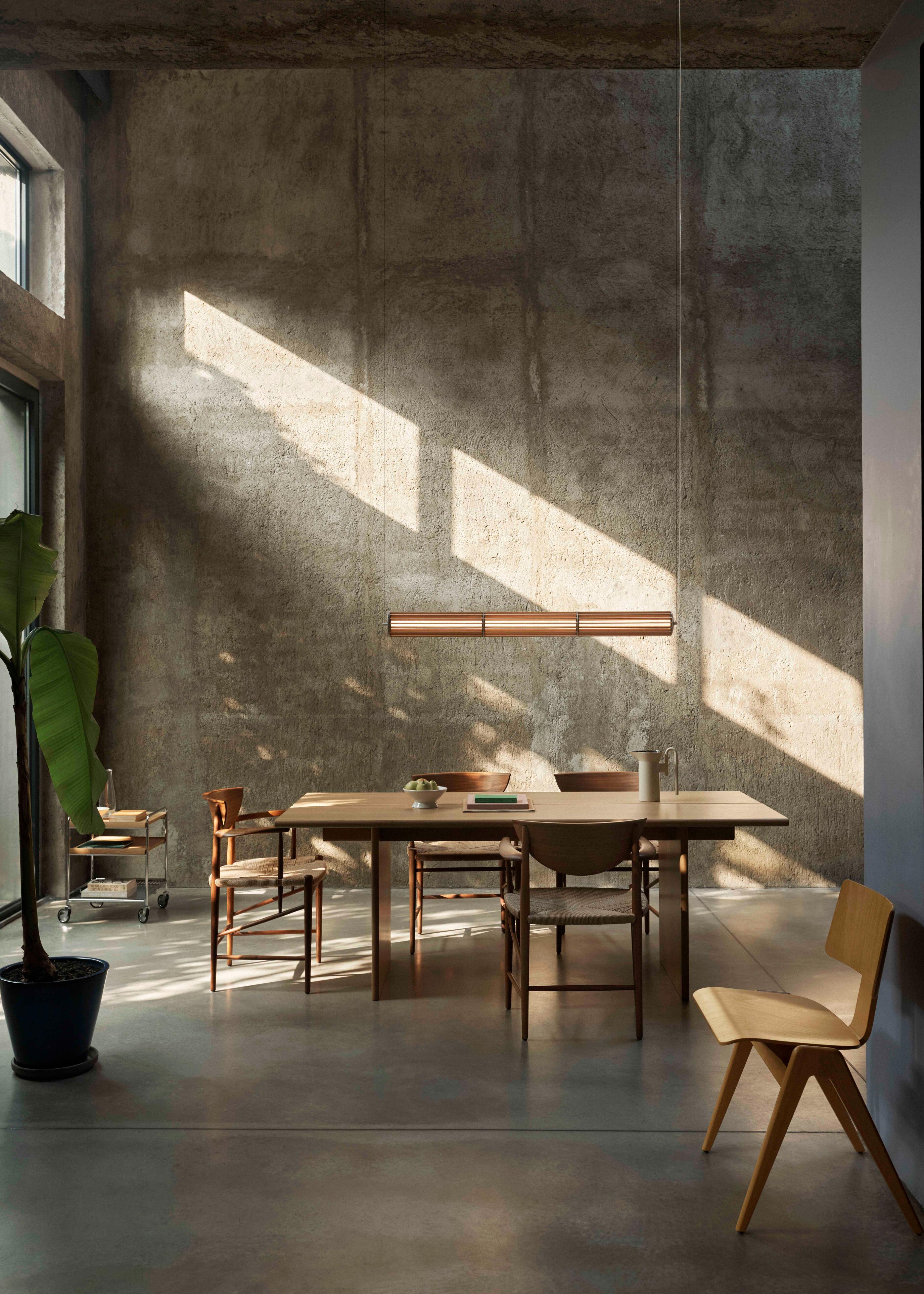 ITA table made of oak wood