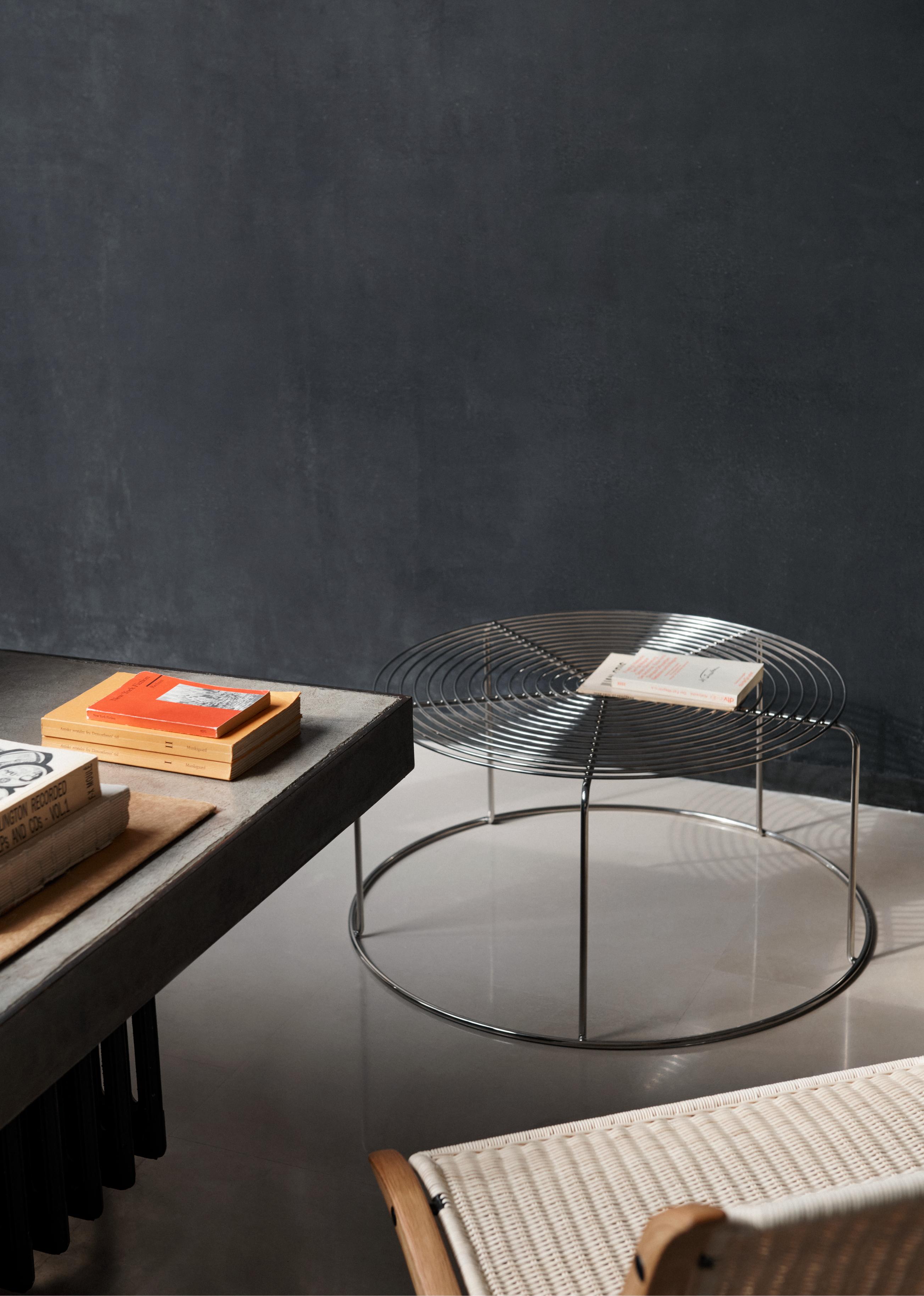 WIRE VP17 Coffee Table, Polished Steel