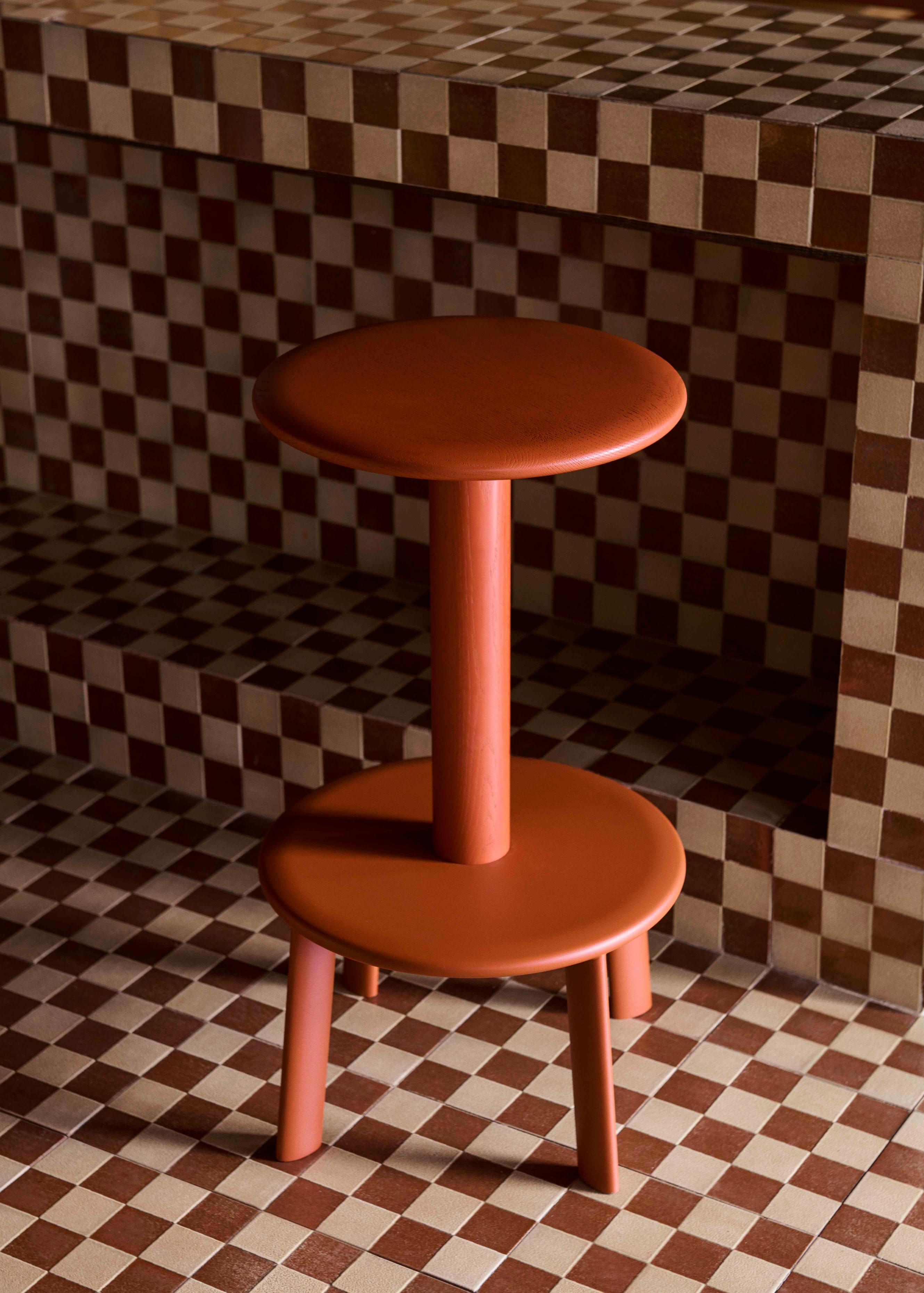 MASSIF Stool in black lacquered oak with a steel base