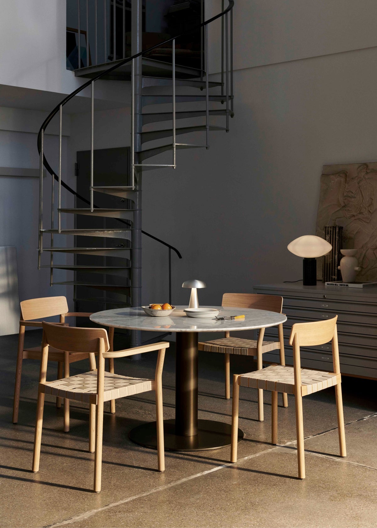 BETTY TK9 Armchair with Beige Woven Seat and Black Lacquered Ash