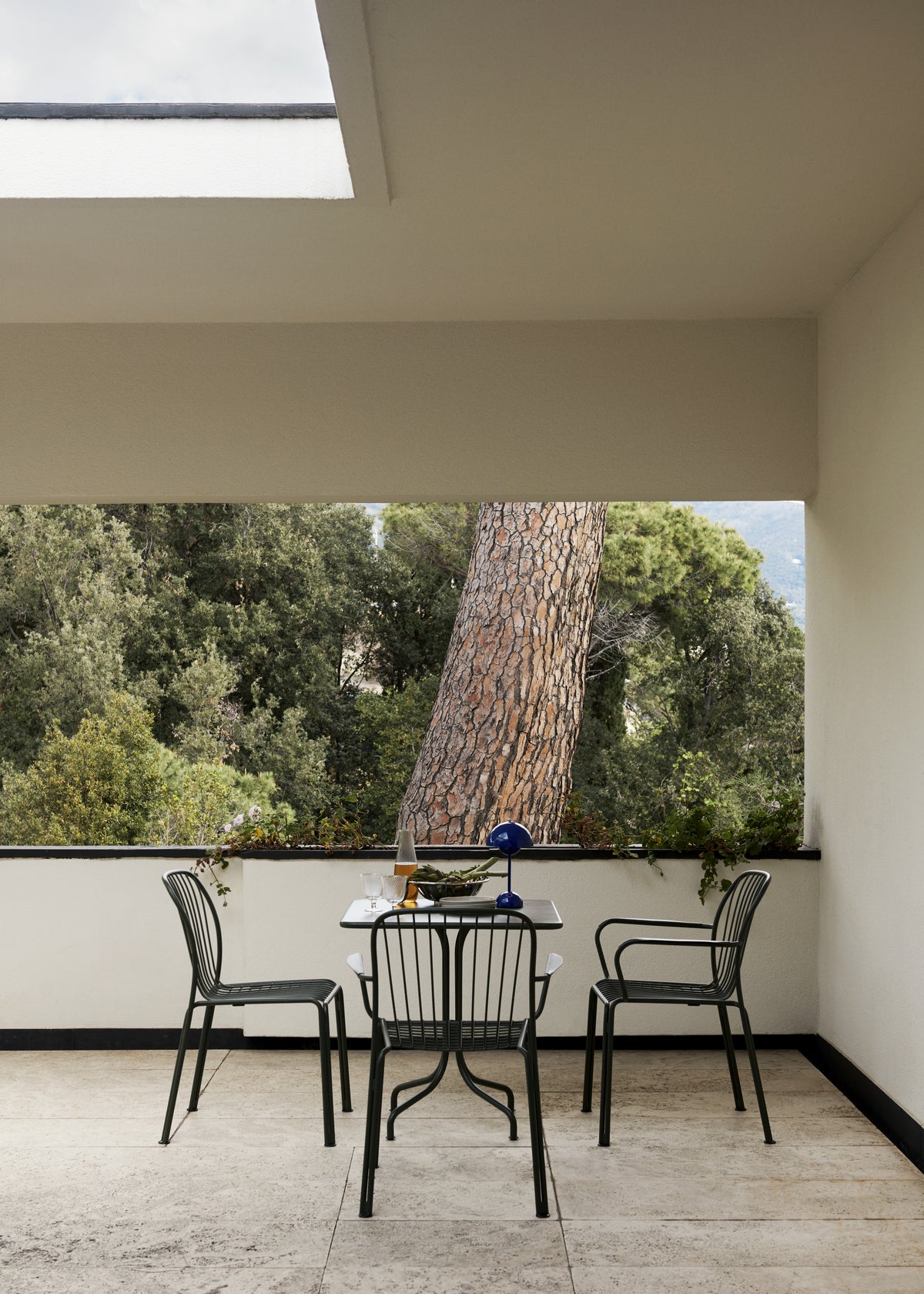 THORVALD SC97 outdoor table ivory