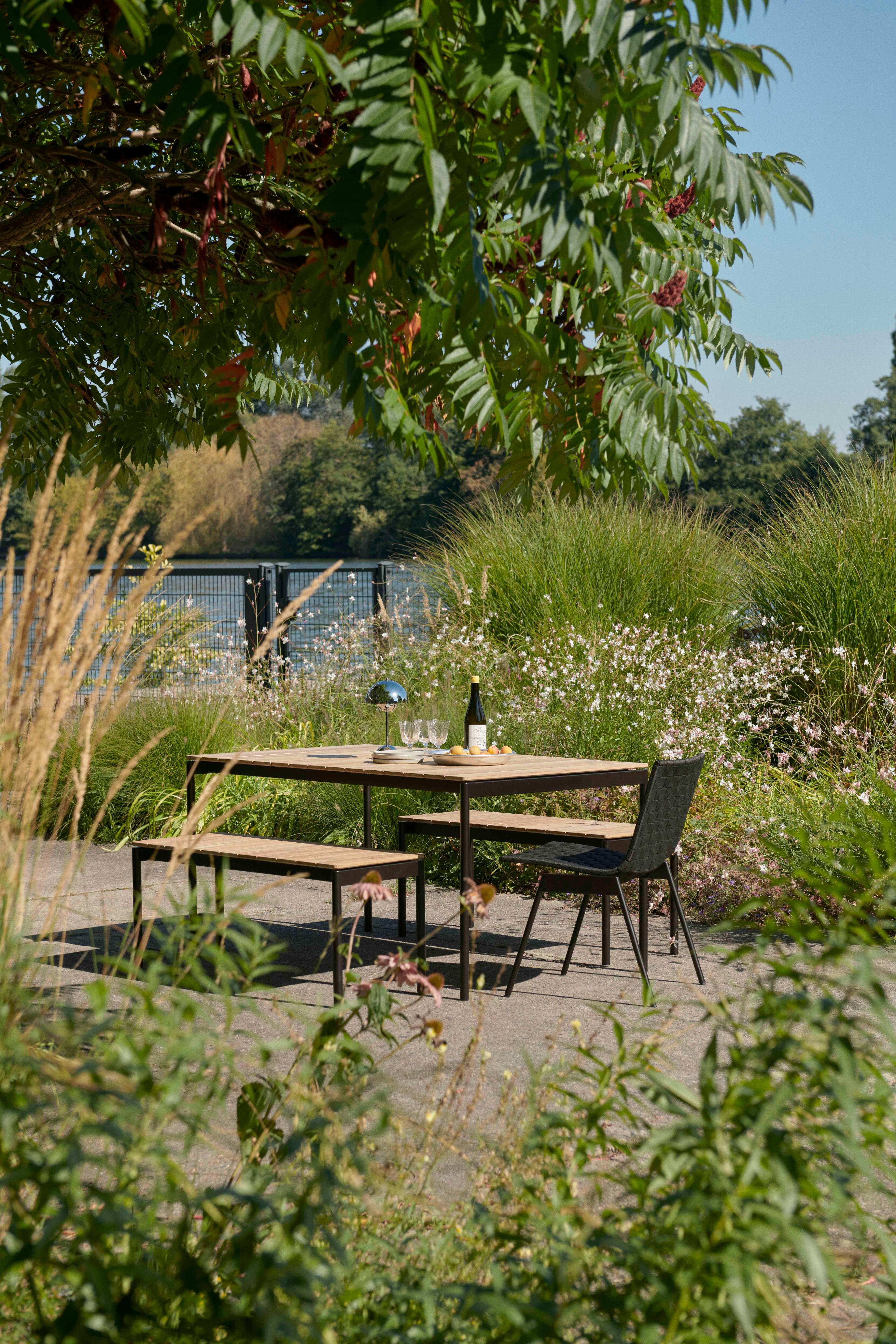 Outdoor table VILLE teak wood with black base