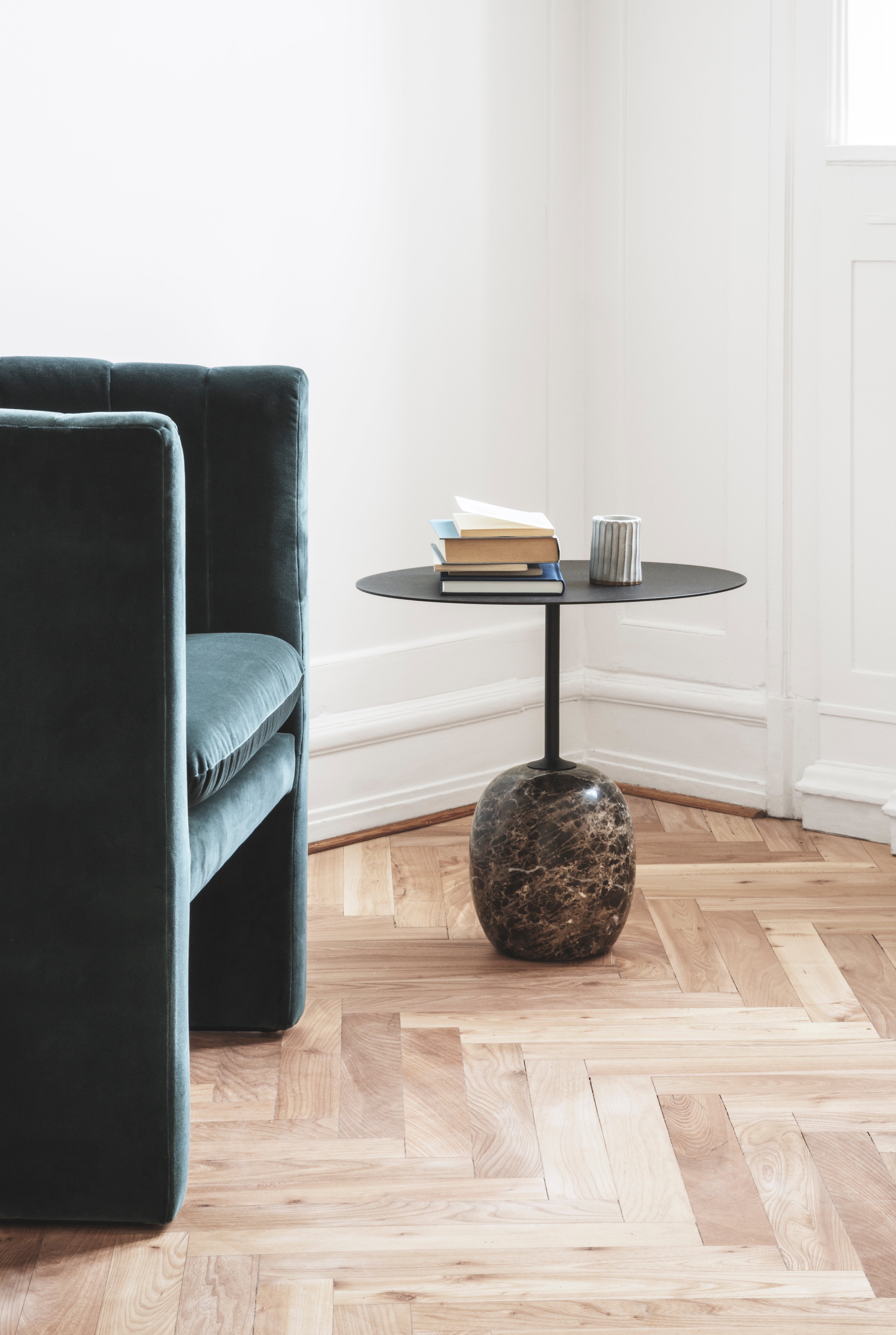 LATO Side Table with a Black Top and Brown Marble Base