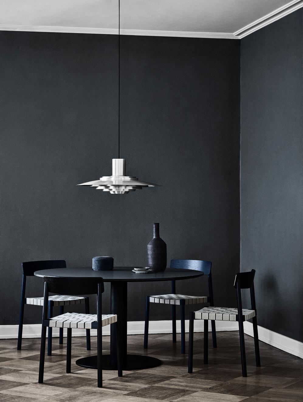 BETTY TK1 Chair with black woven seat and black lacquered ash