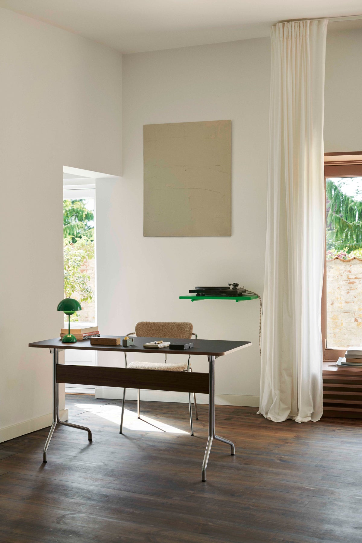 PAVILION AV13 Armchair with Upholstered Seat and Chrome Base