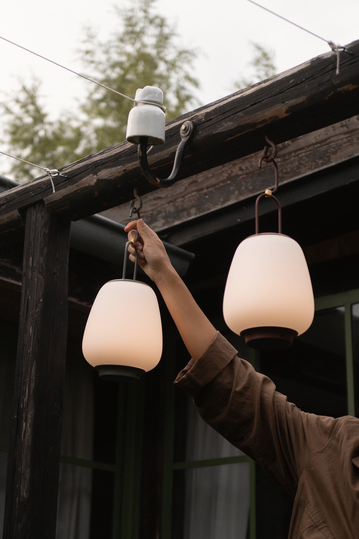 Portable outdoor lamp LUCCA SC51 white with black finish