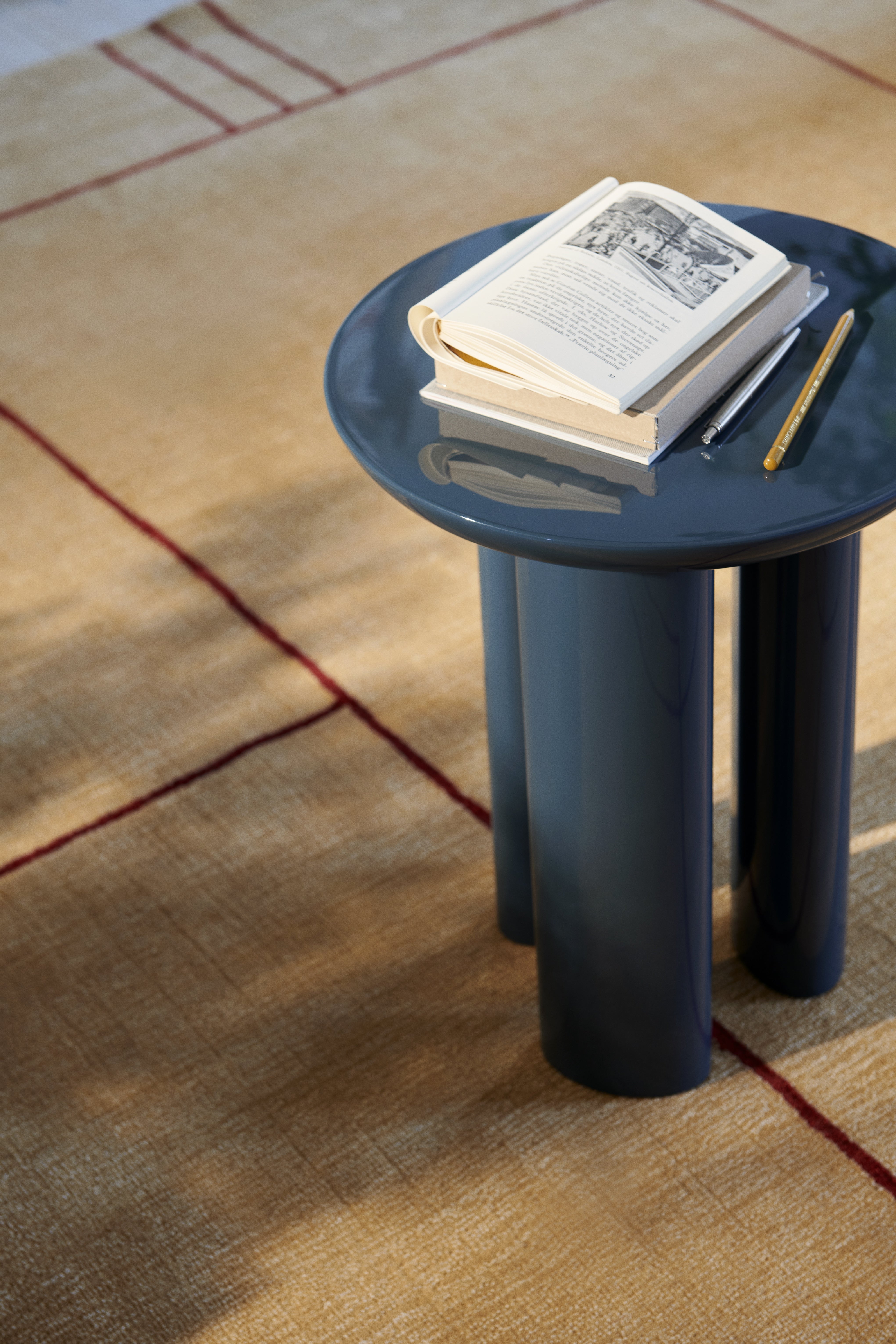 TUNG JA3 Blue Steel Side Table