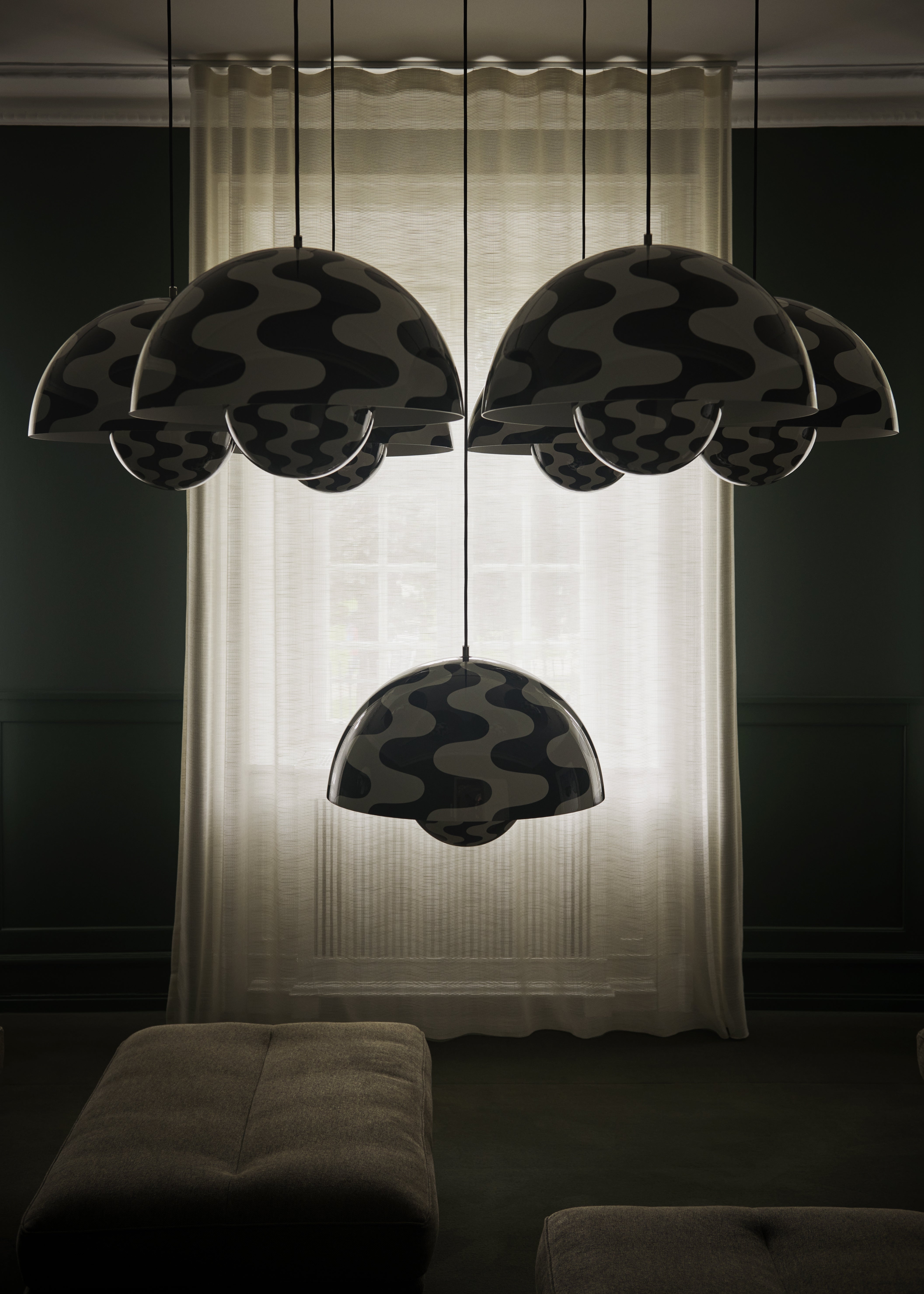 FLOWERPOT VP2 pendant lamp in a black and white pattern.