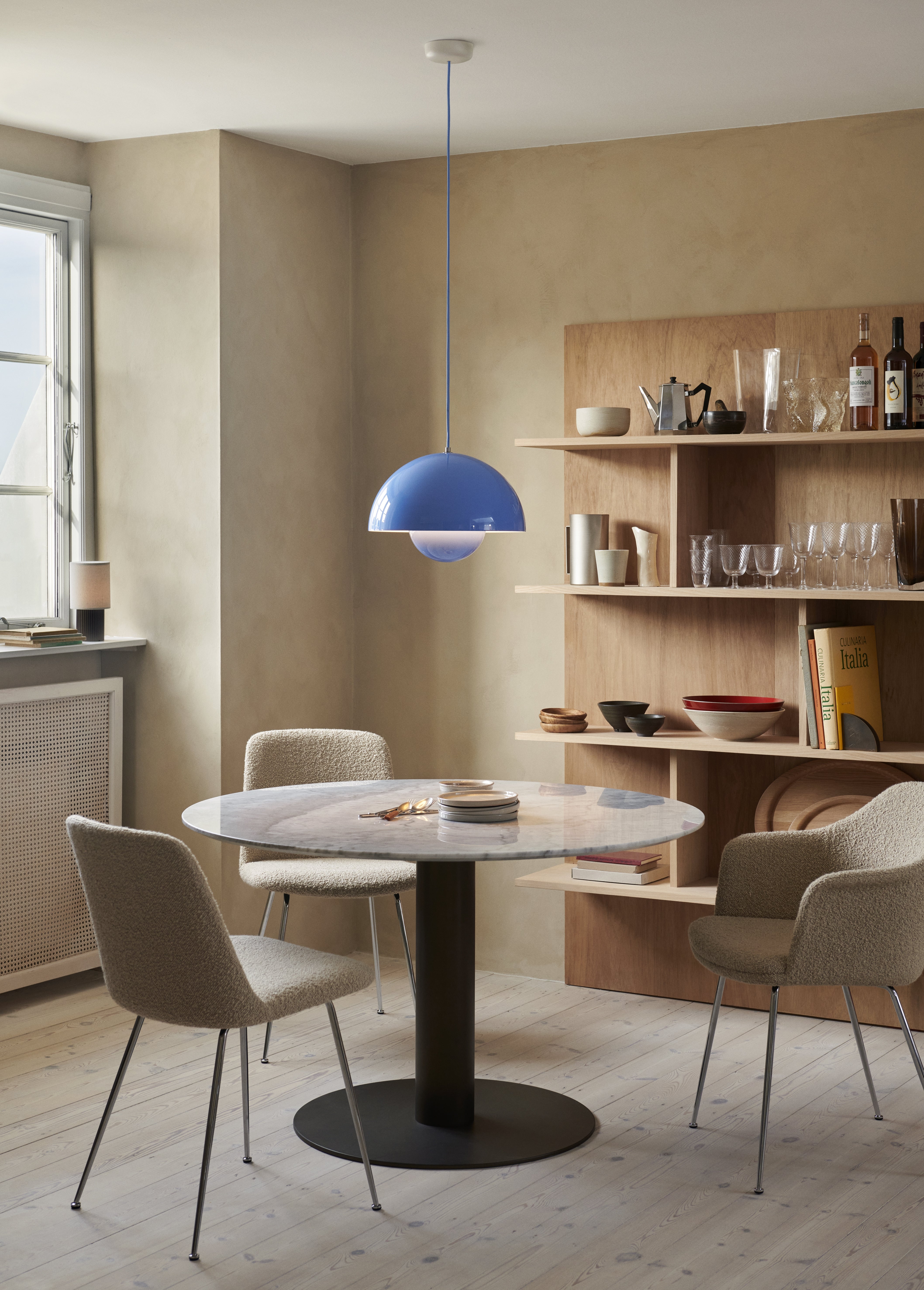 FLOWERPOT pendant lamp in blue