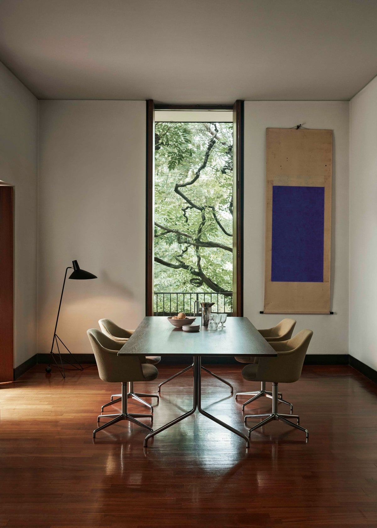 PAVILION table in lacquered oak with a chrome base