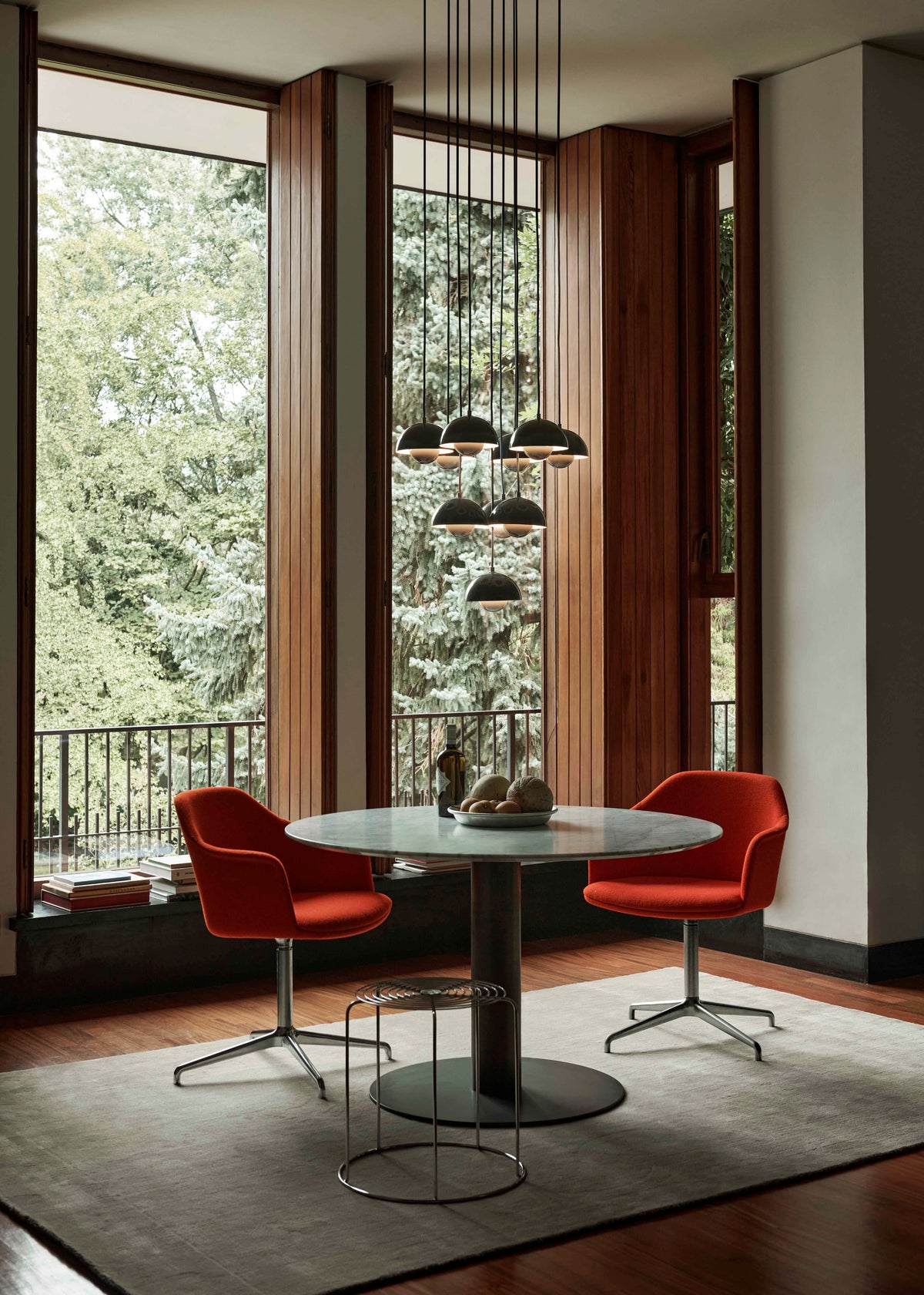 FLOWERPOT VP10 chandelier in cobalt blue