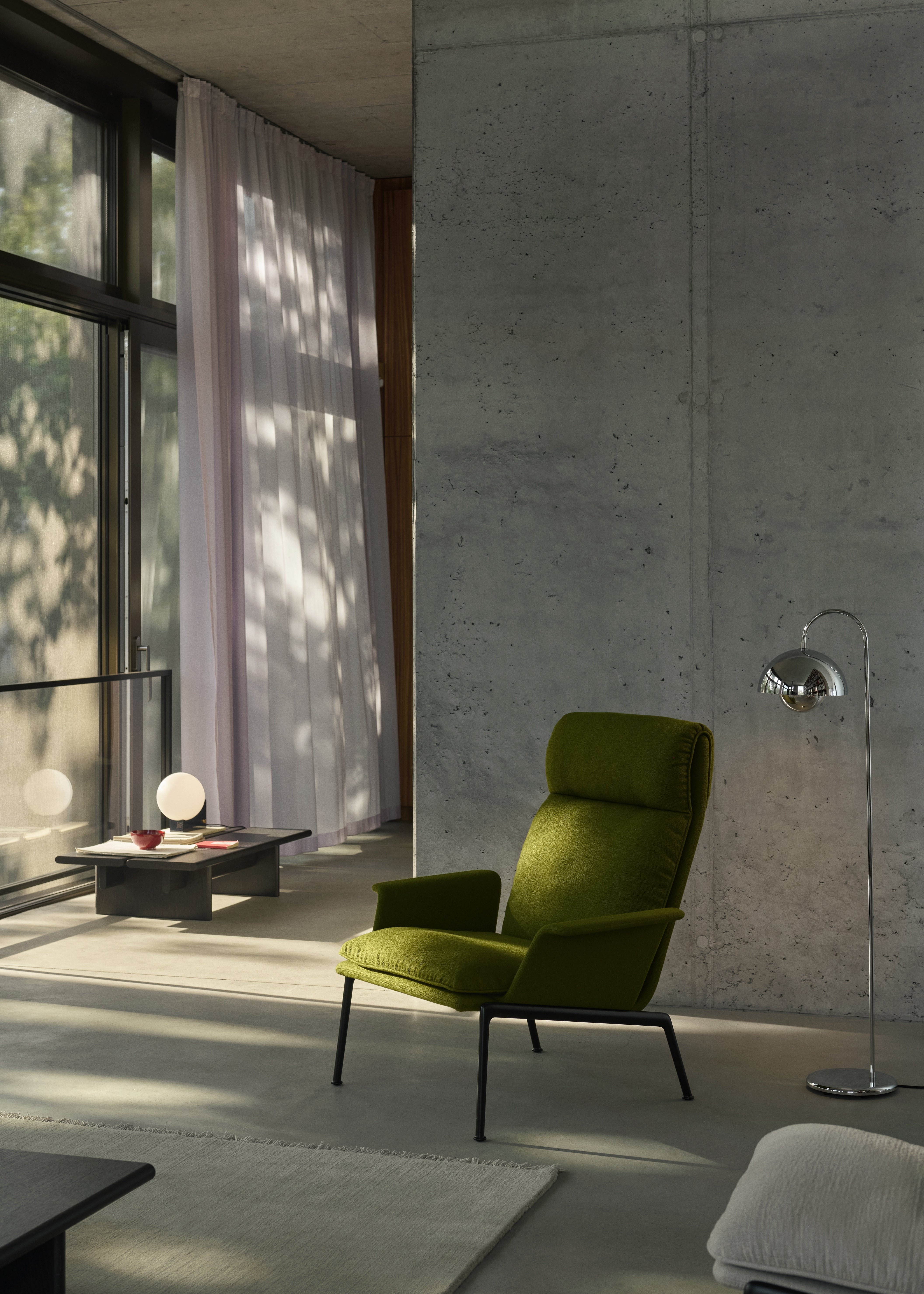 Lampa podłogowa FLOWERPOT VP12 chromowany