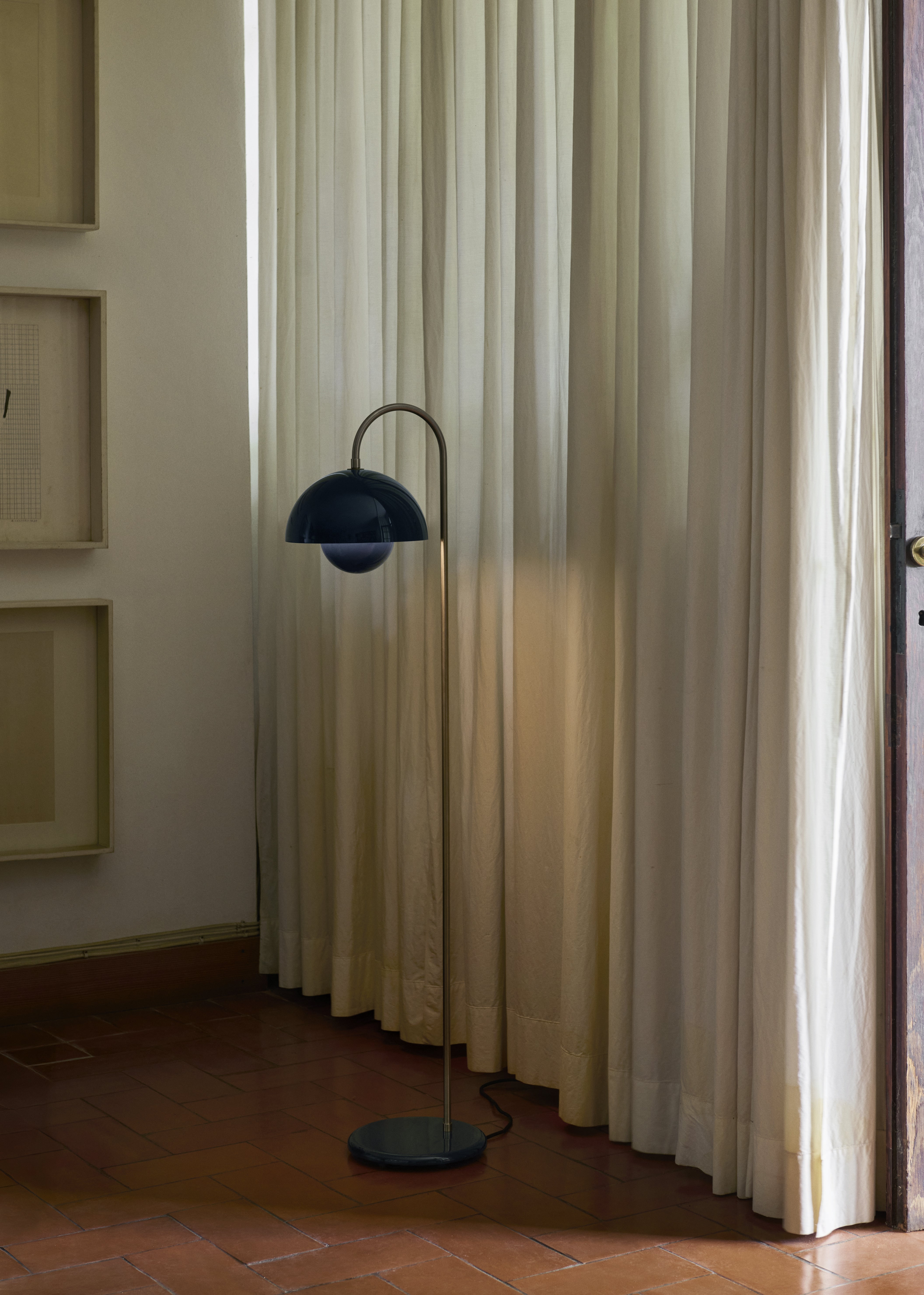 Lampa podłogowa FLOWERPOT VP12 szaroniebieski