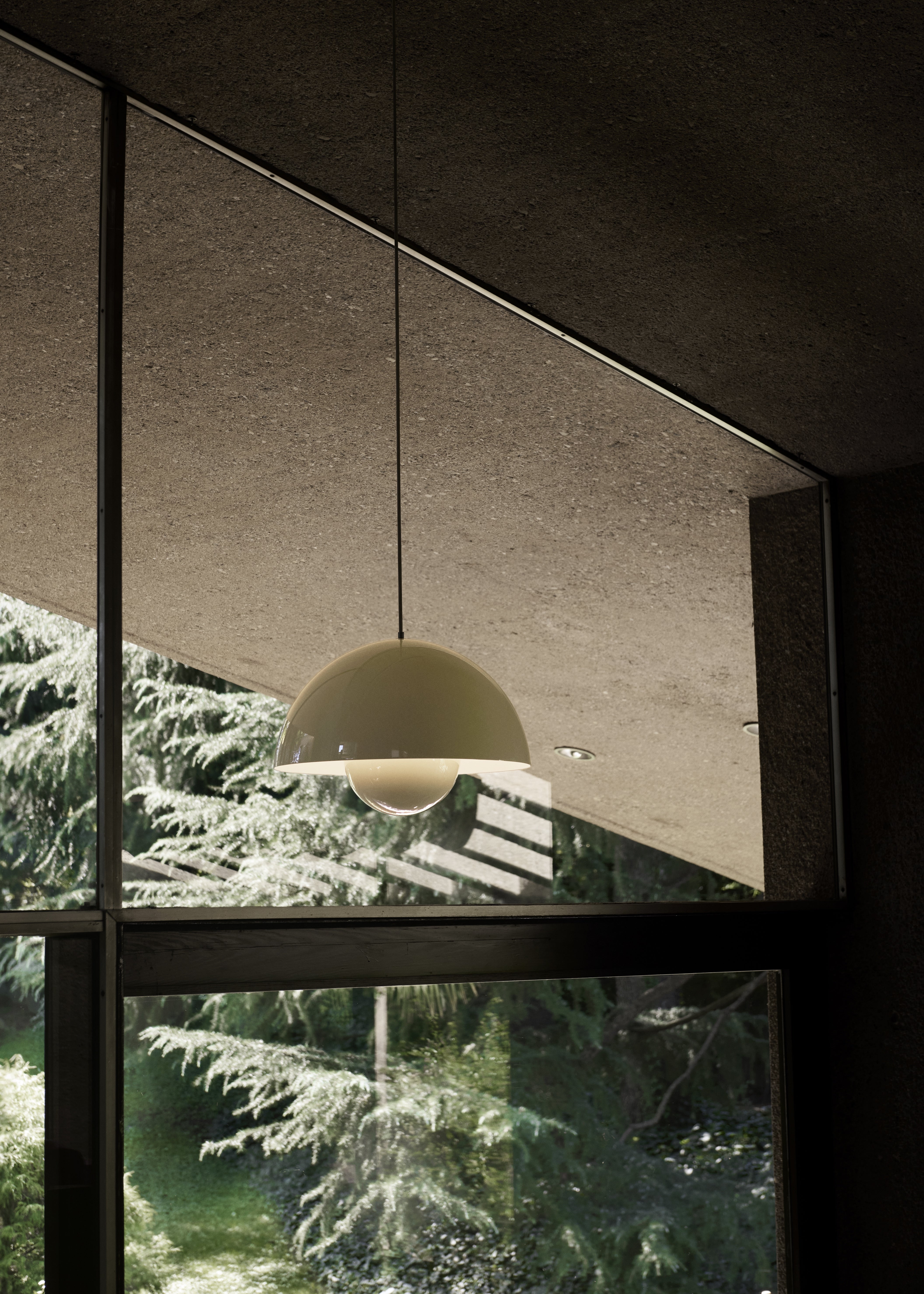 FLOWERPOT Pendant Lamp Ivory