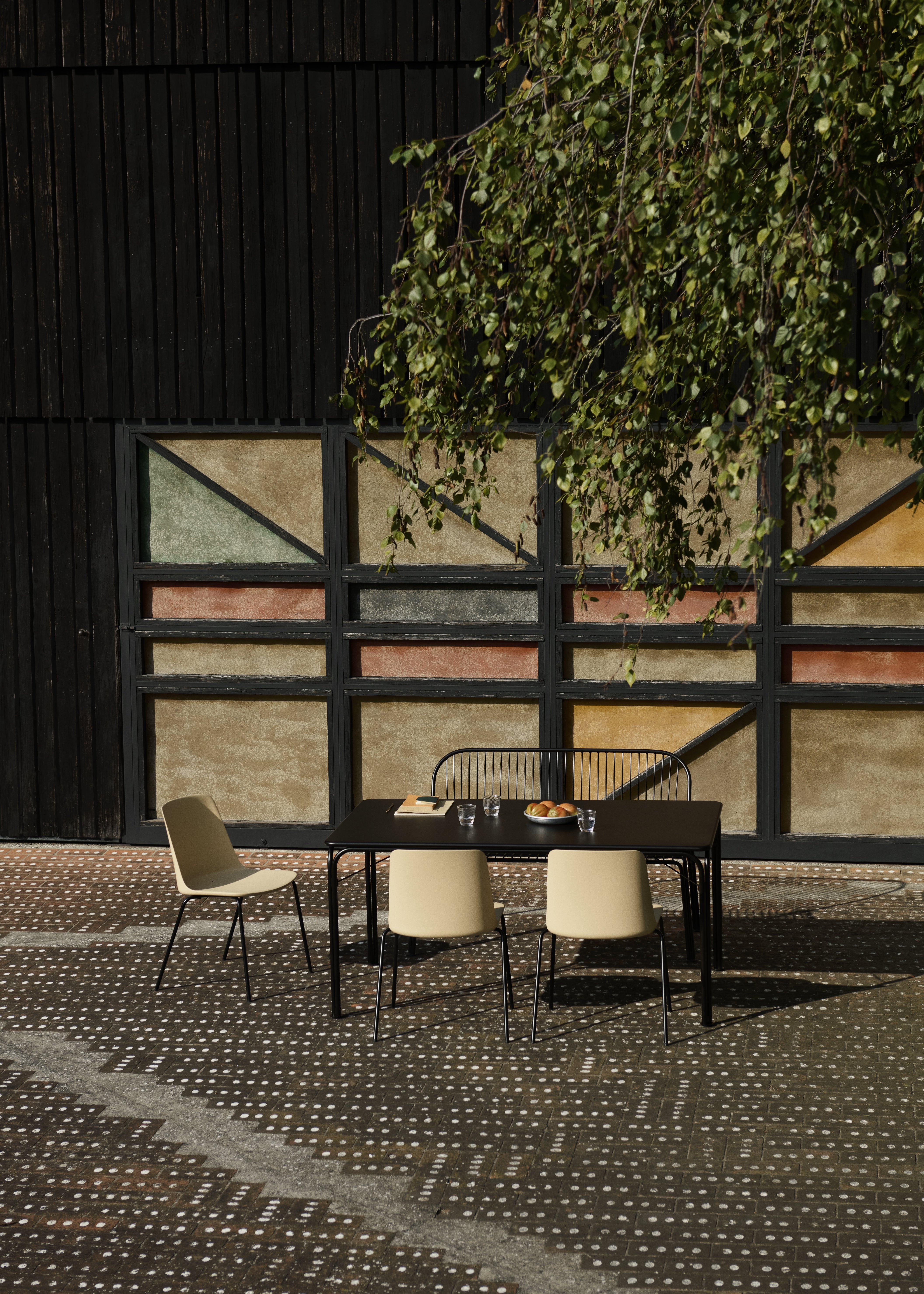 THORVALD outdoor table dark green