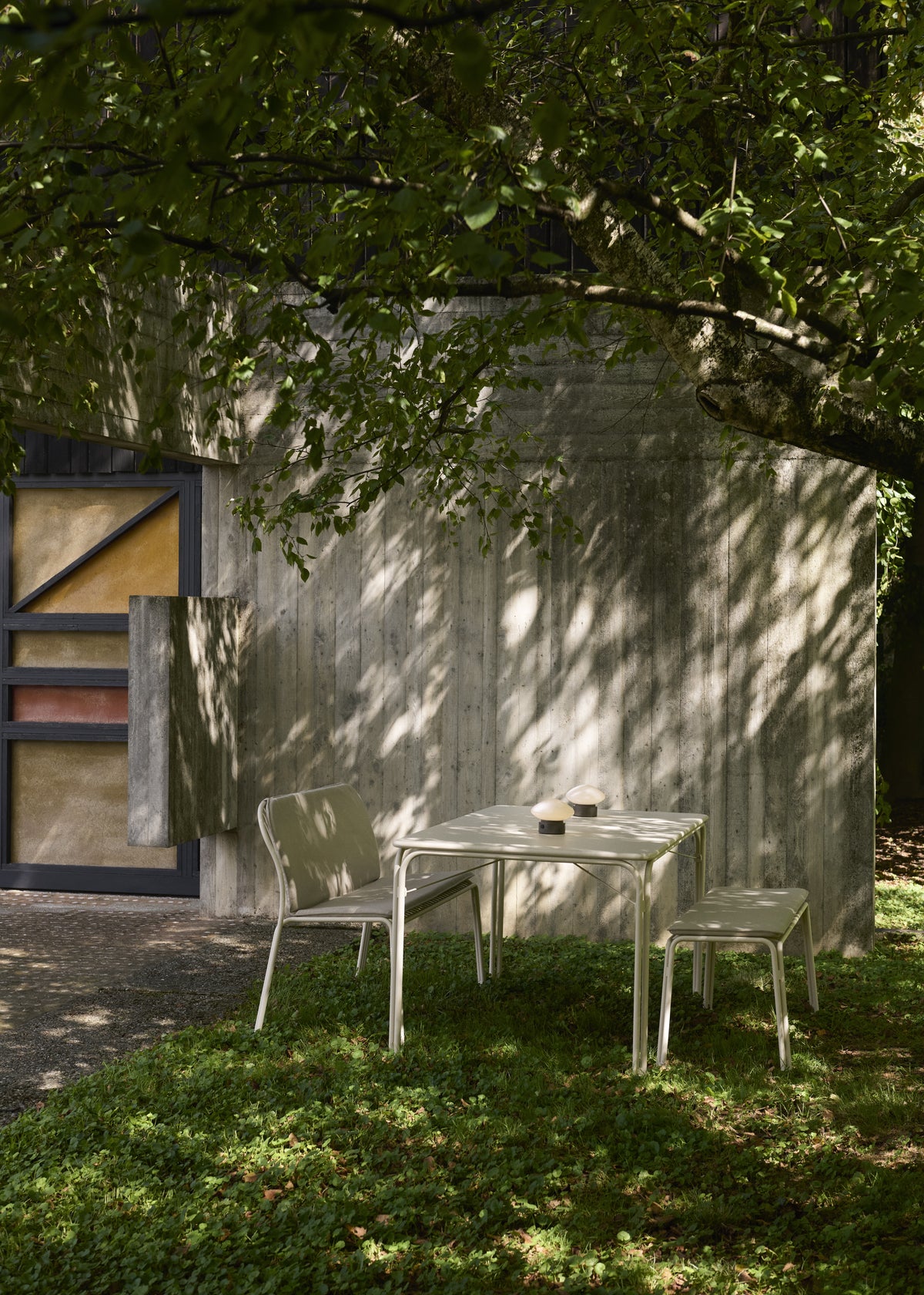 THORVALD outdoor table dark green