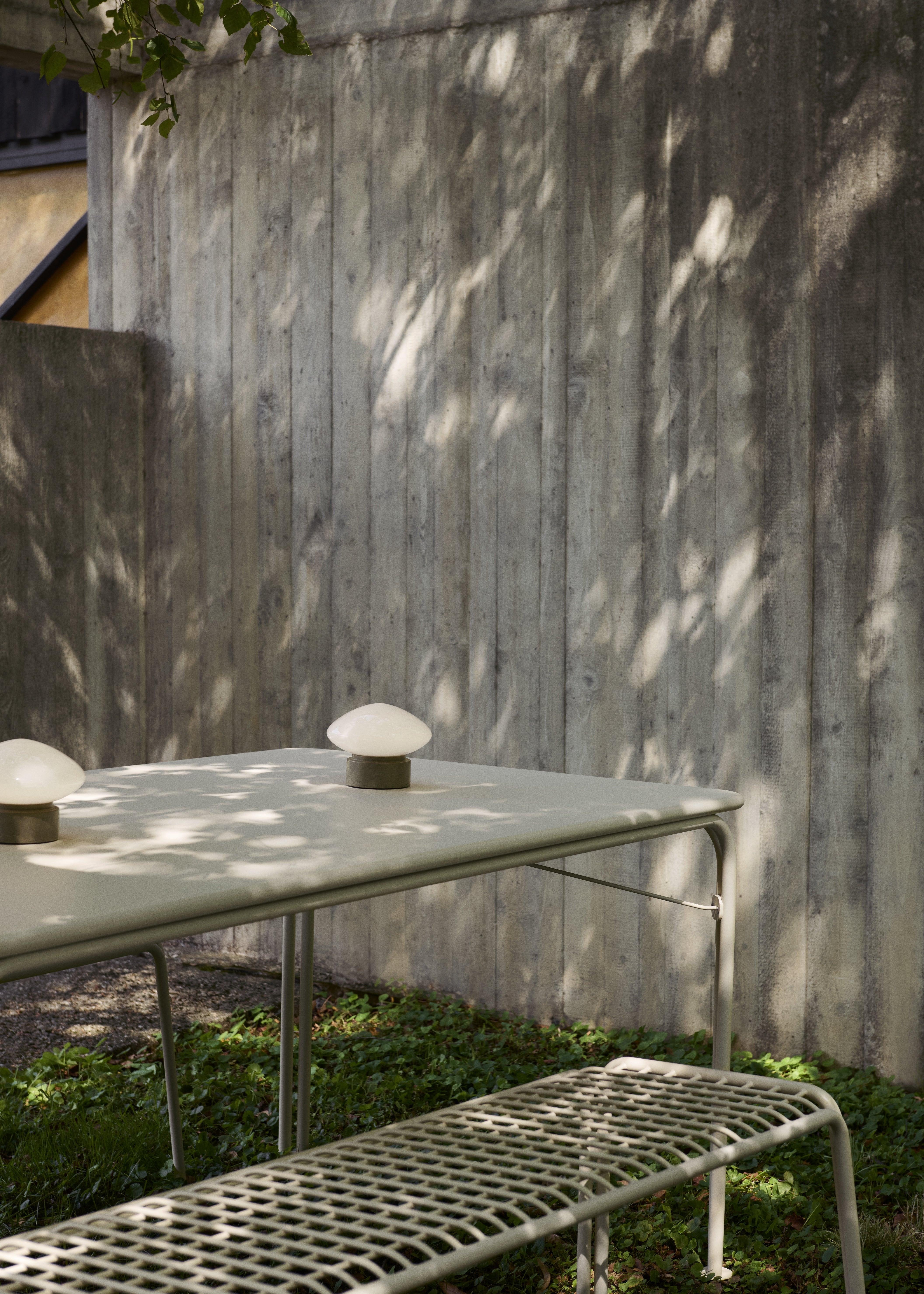 THORVALD outdoor table dark green