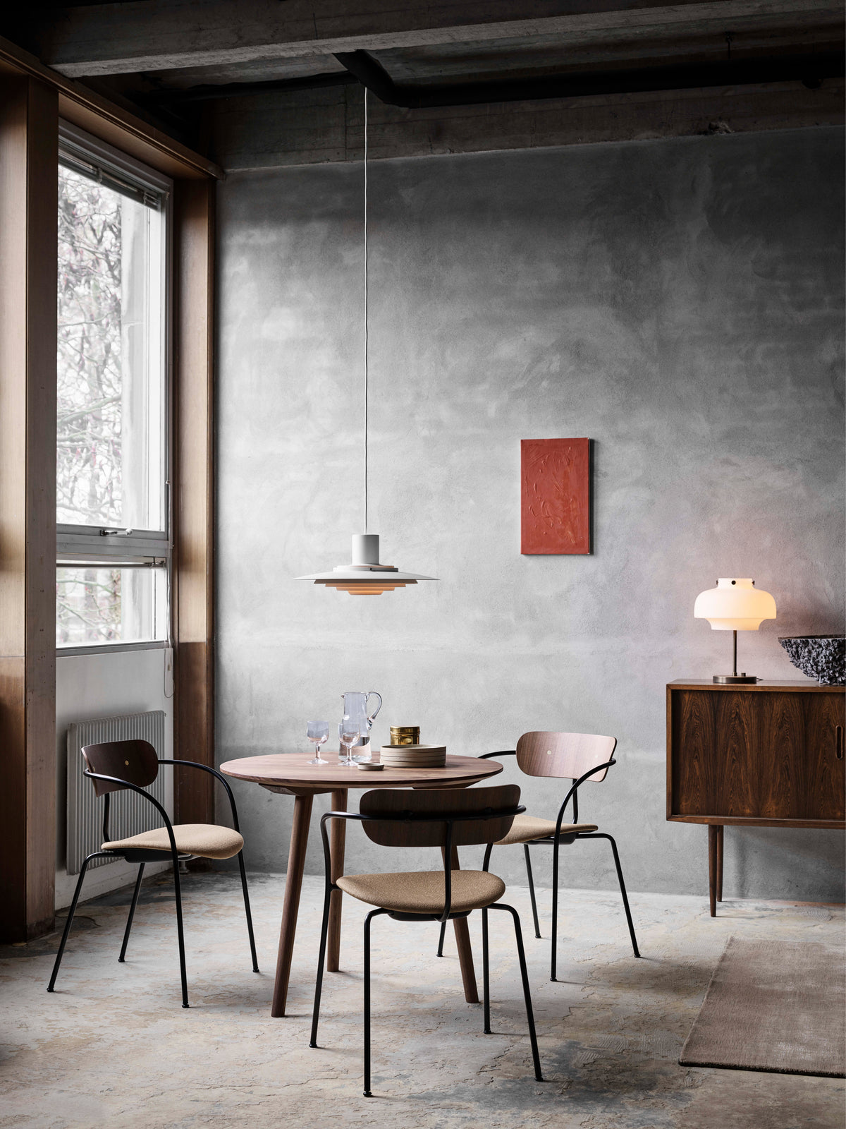 PAVILION AV4 Chair in lacquered oak with an upholstered seat and chrome base