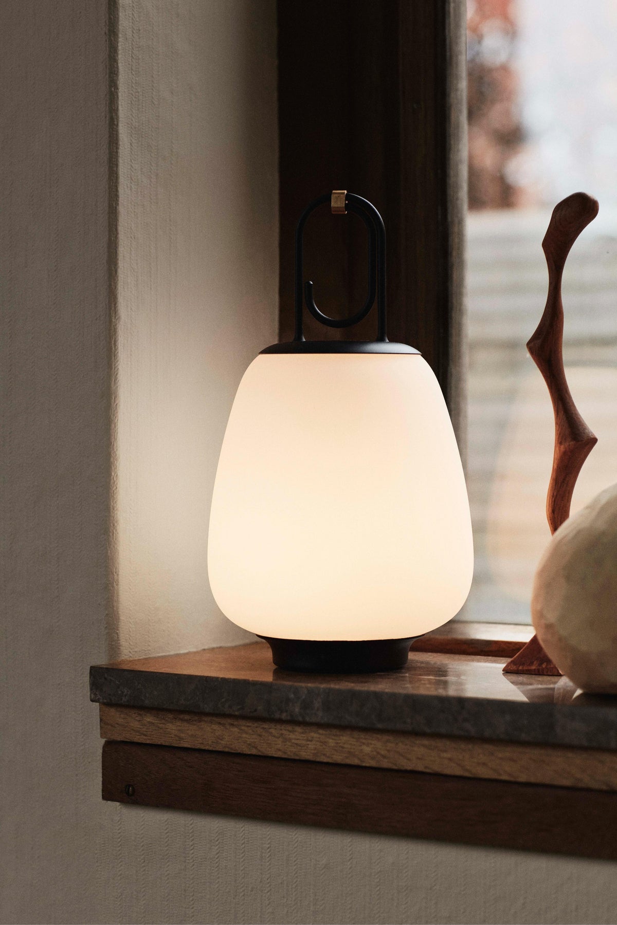 Portable outdoor lamp LUCCA SC51 white with black finish