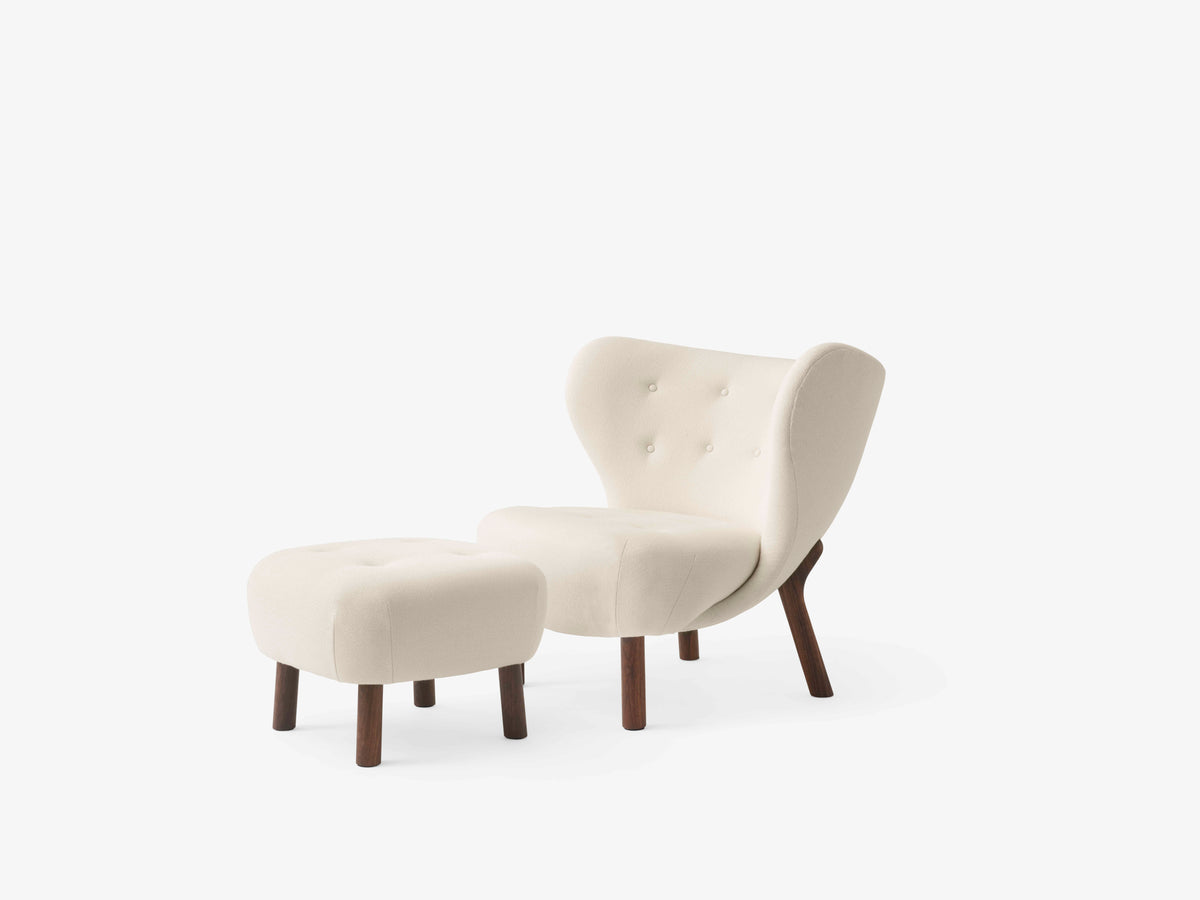 LITTLE PETRA VB1 upholstered armchair with a walnut base