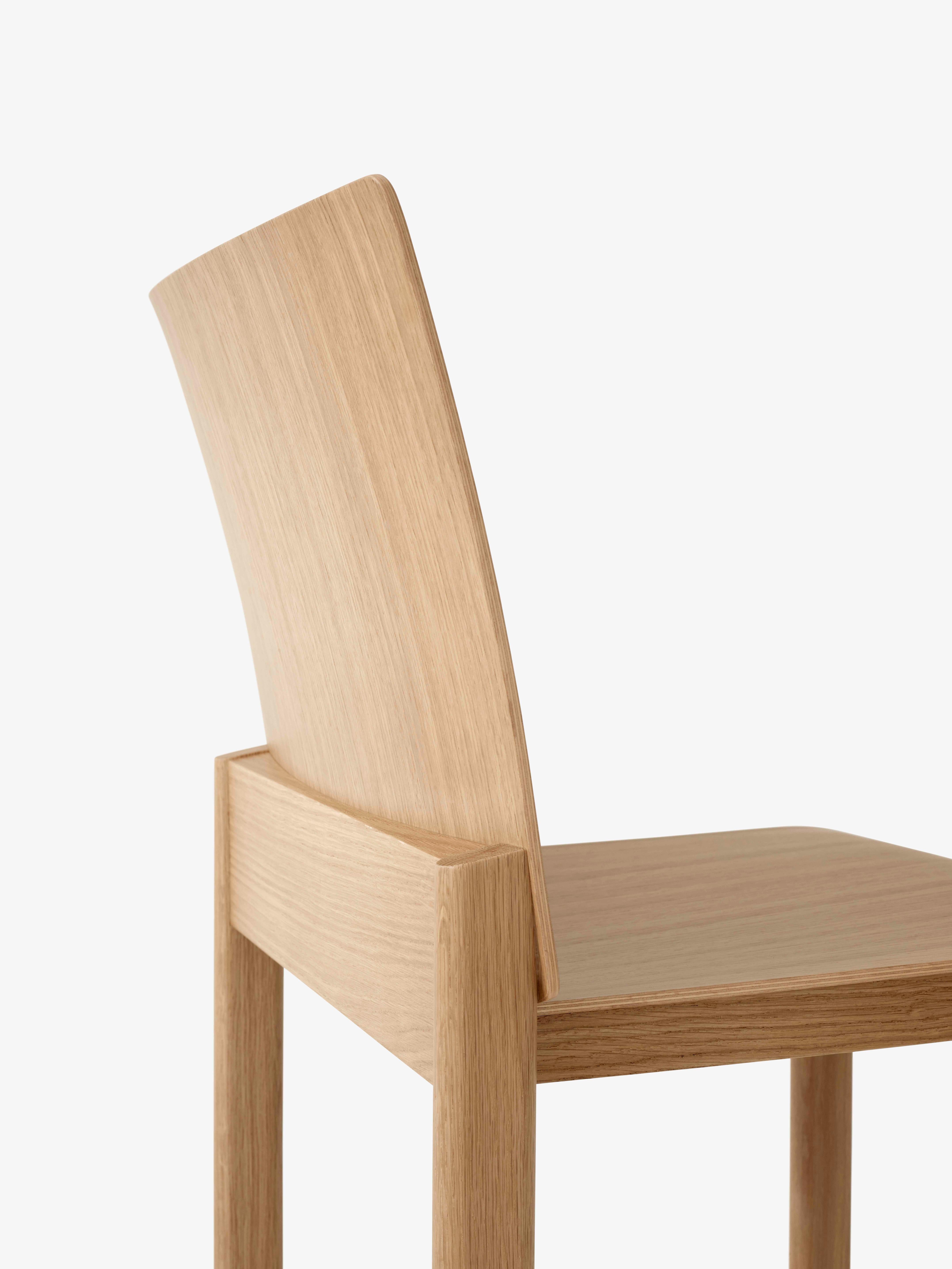 ALLWOOD AV35 chair in lacquered oak